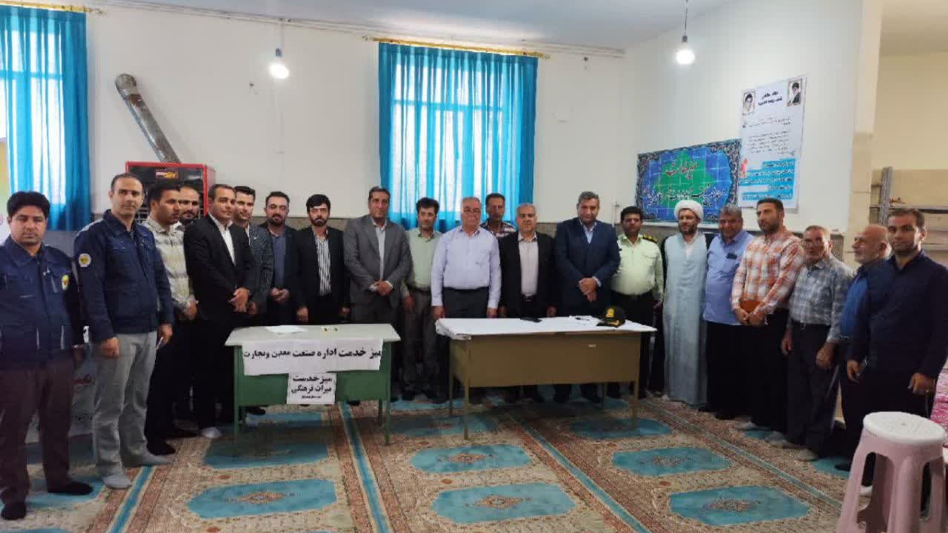 🔻برپایی میز خدمت مسئولان شهرستان کمیجان همزمان با هفته دولت