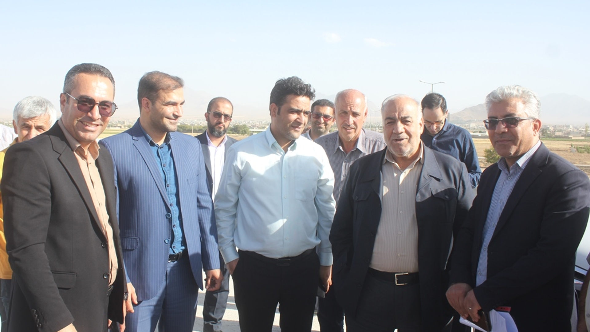 معاون وزیر راه و شهرسازی و مدیرعامل شرکت ساخت و توسعه زیربناهای حمل و نقل کشور از تعدادی از محورهای مواصلاتی خمین بازدید کرد