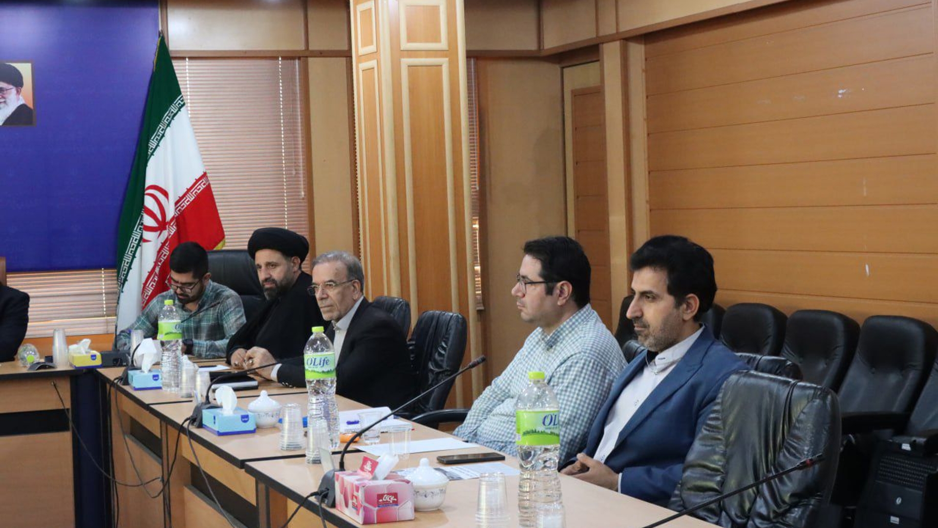 برگزاری جلسه کمیسیون دانشجویی در ساوه با تأکید فرماندار بر ارتقای سطح علمی و فرهنگی دانشگاه‌ها