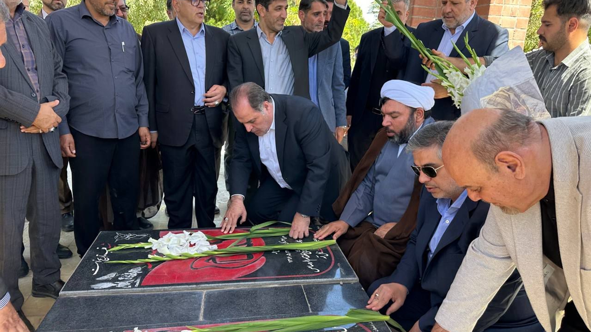 استاندار مرکزی به نوبران سفر کرد.