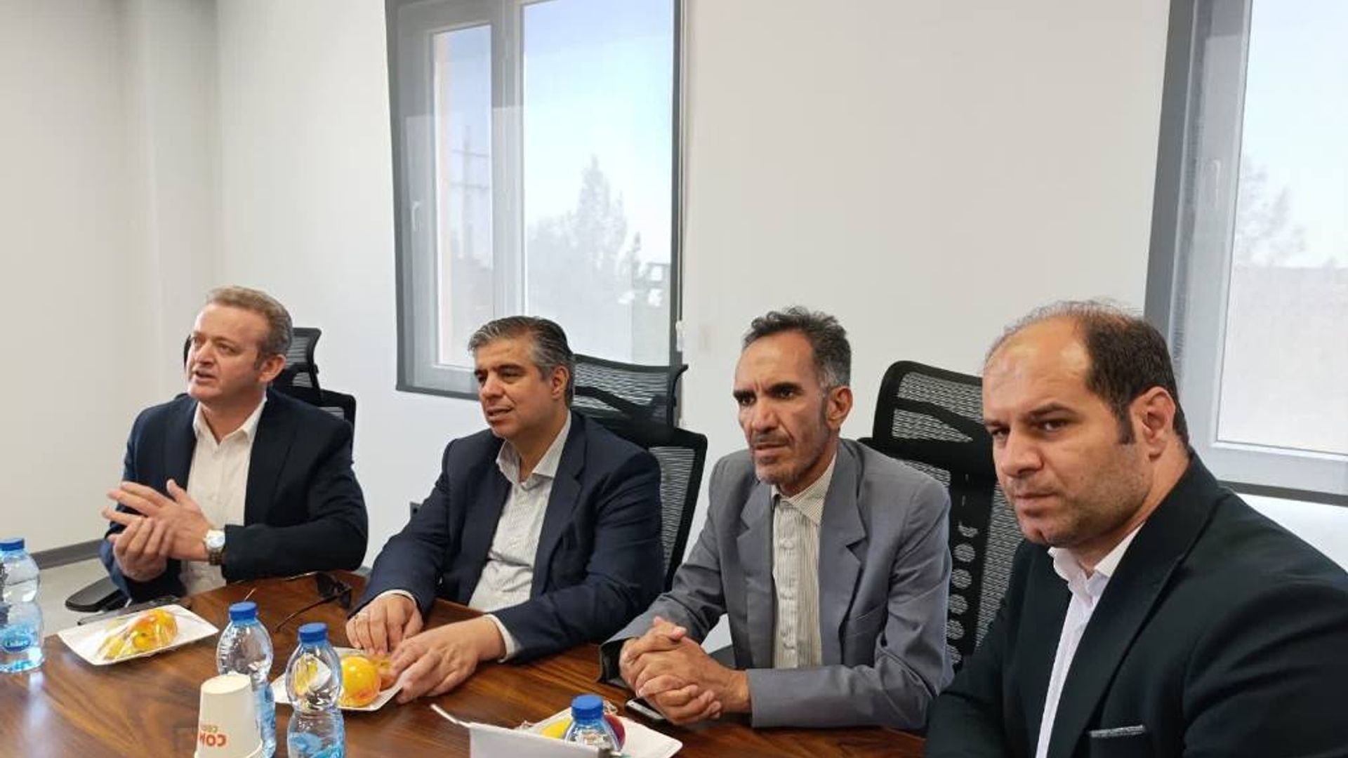 استاندار مرکزی از شرکت پلیمر یاس خمین بازدید کرد