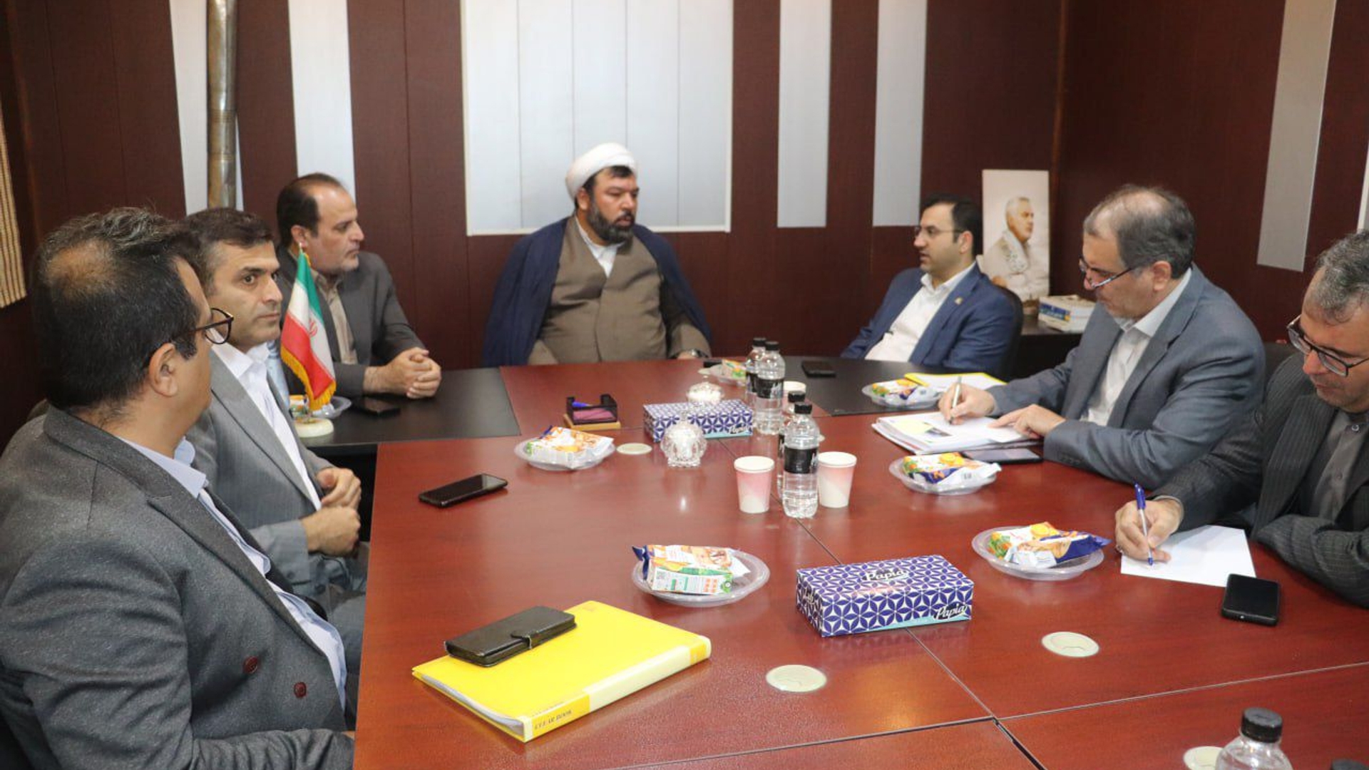 ناترازی درآمد و تخصیص منابع درخصوص ساوه و زرندیه برطرف شود