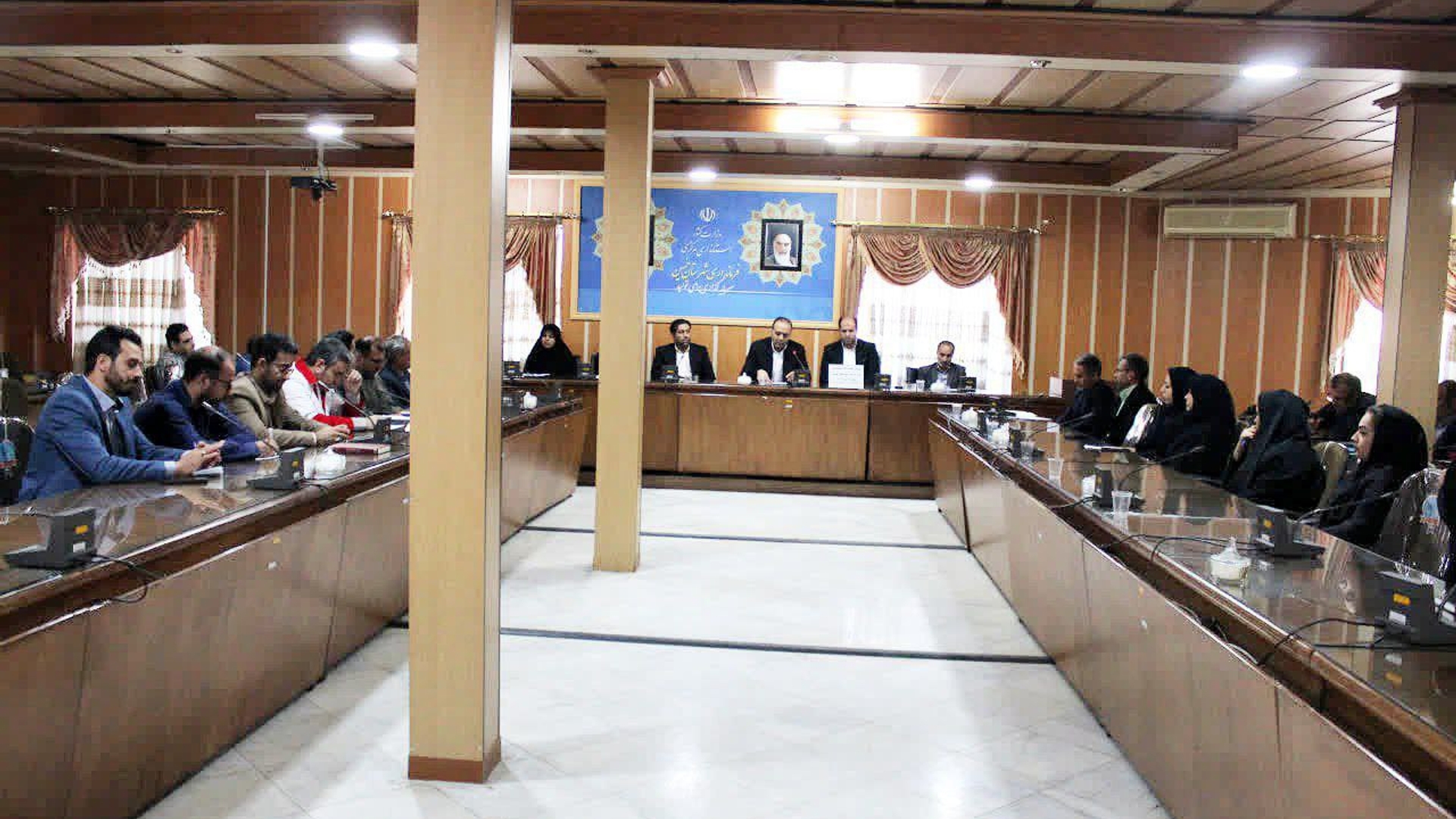 دومین جلسه هماهنگی برگزاری آئین افتتاحیه سومین دوره المپیاد ورزشی "جام پرچم" در شهرستان خمین برگزار شد