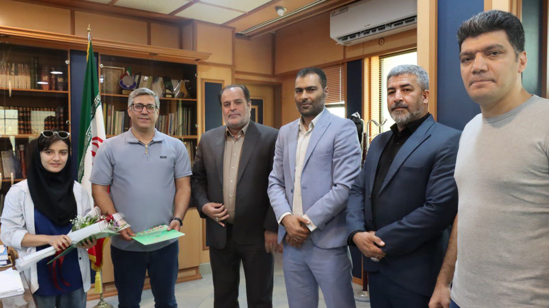 تجلیل از ورزشکار ساوجی