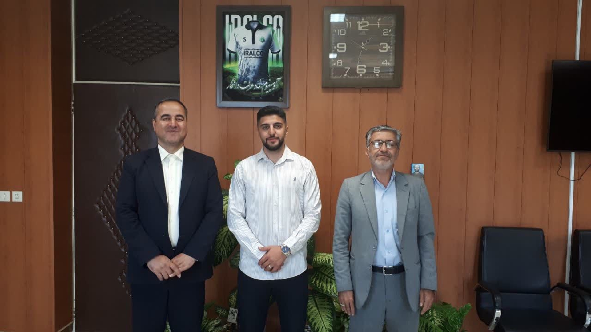 دیدار هاکی باز اراکی تیم ملی با فرماندار اراک