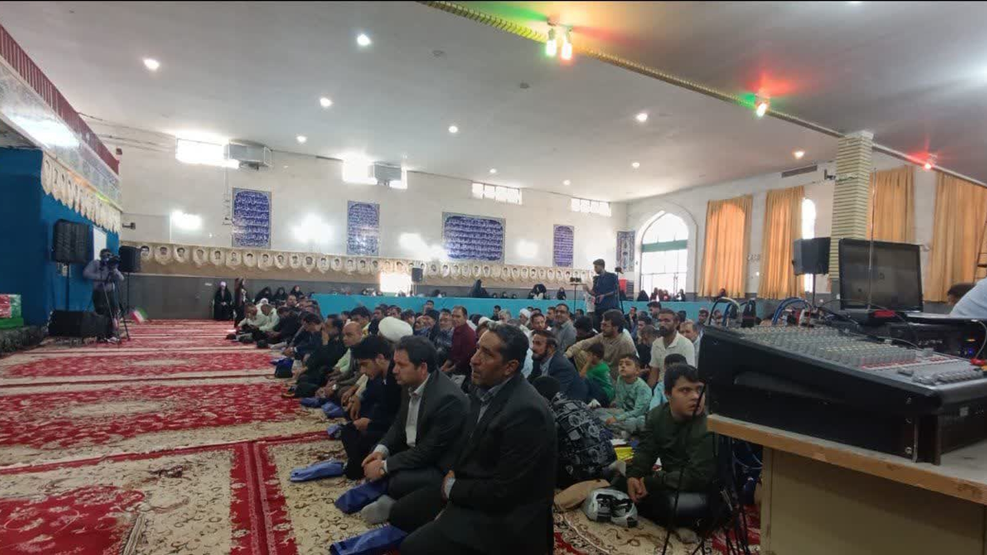 آیین افتتاحیه کنگره امام خمینی(ره) و ۶۲۰۰ شهید استان مرکزی با محوریت دانش‌آموزان در روستای چهرقان