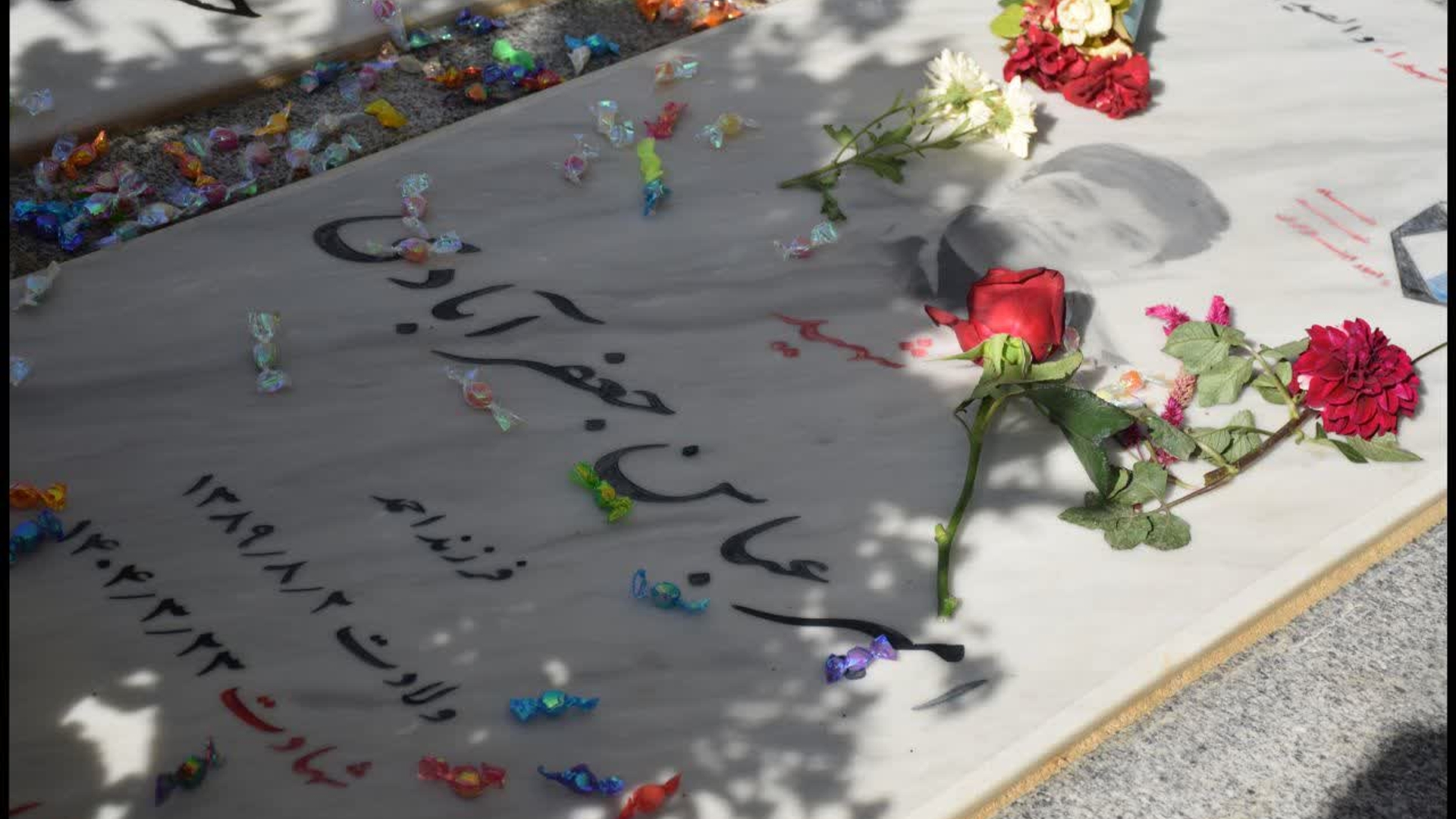 🔻ویژه‌برنامه اولین زنگ دانش‌آموز شهید امیرعباس جعفرآبادی در گلزار شهدای اسفندان برگزار شد