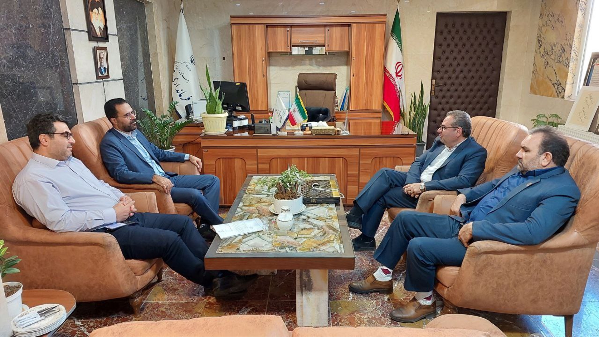 دیدار مدیرکل پدافند غیرعامل استانداری مرکزی با فرماندار شهرستان محلات