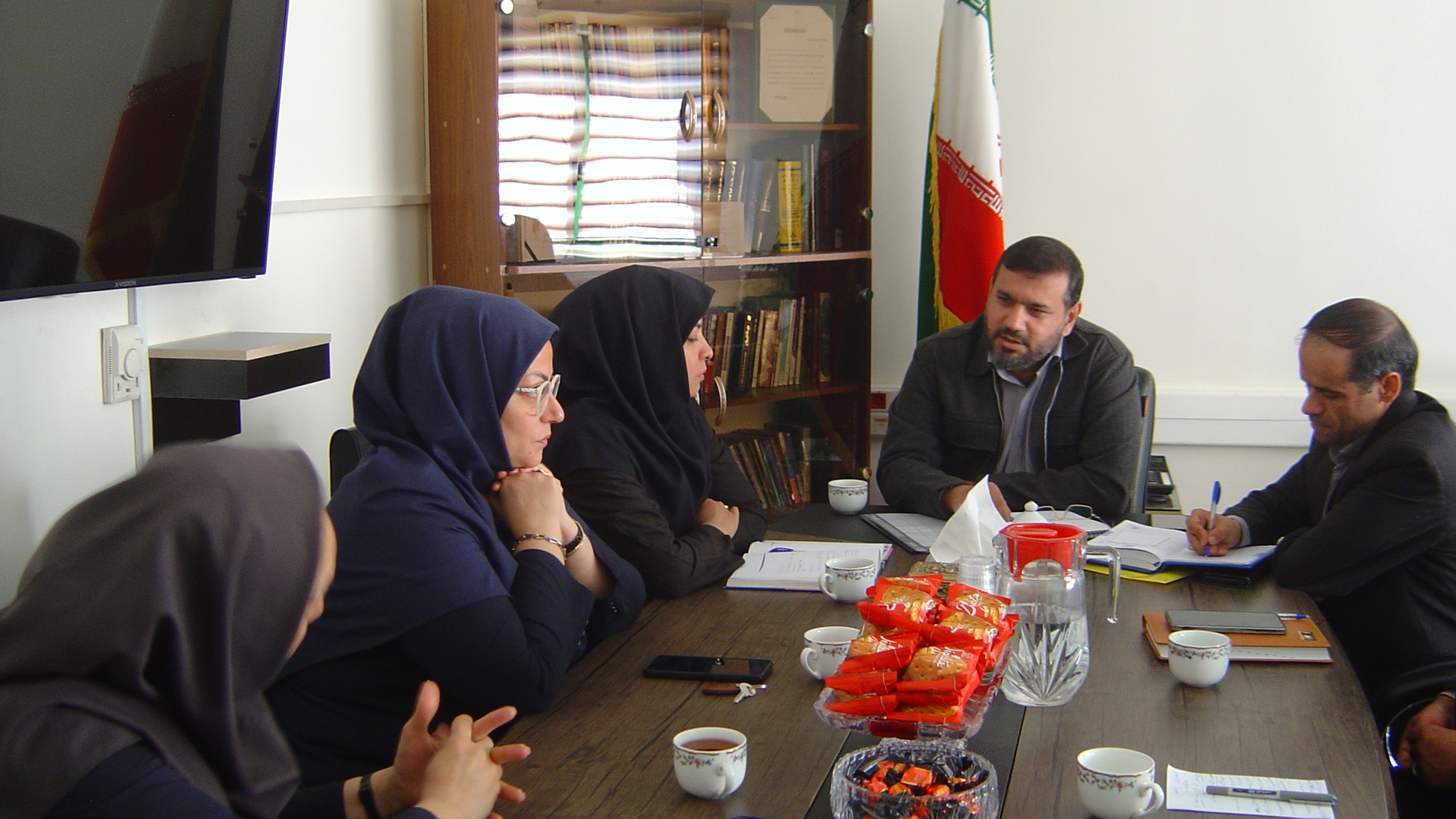 جلسه داخلی همکاران اداره کل امنیتی و انتظامی در ساعت 9 صبح روز شنبه مورخ 12/ 7/ 1404 به ریاست آقای برنج زاده مدیر کل امنیتی و انتظامی تشکیل گردید.