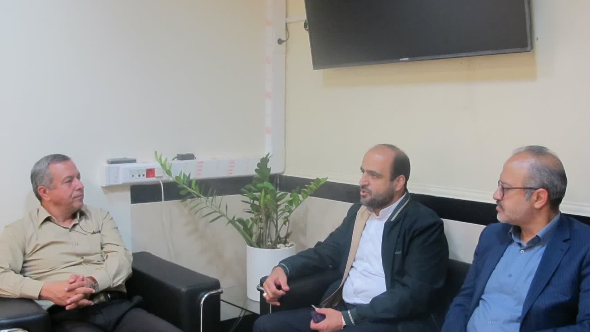 دیدار مدیرکل و معاون صدا و سیمای استان با سرپرست اداره‌کل مدیریت بحران