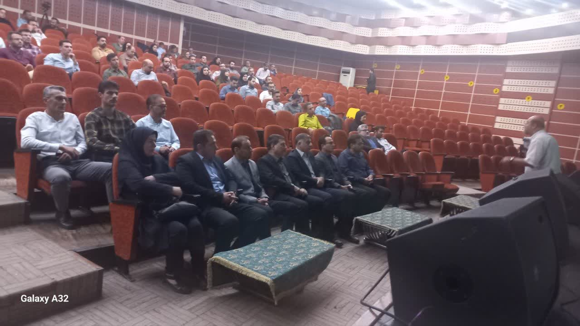 حضور مدیرکل دفتر امور شهری و شوراها استانداری مرکزی در کارگاه آموزشی دوره جامع امور قراردادها