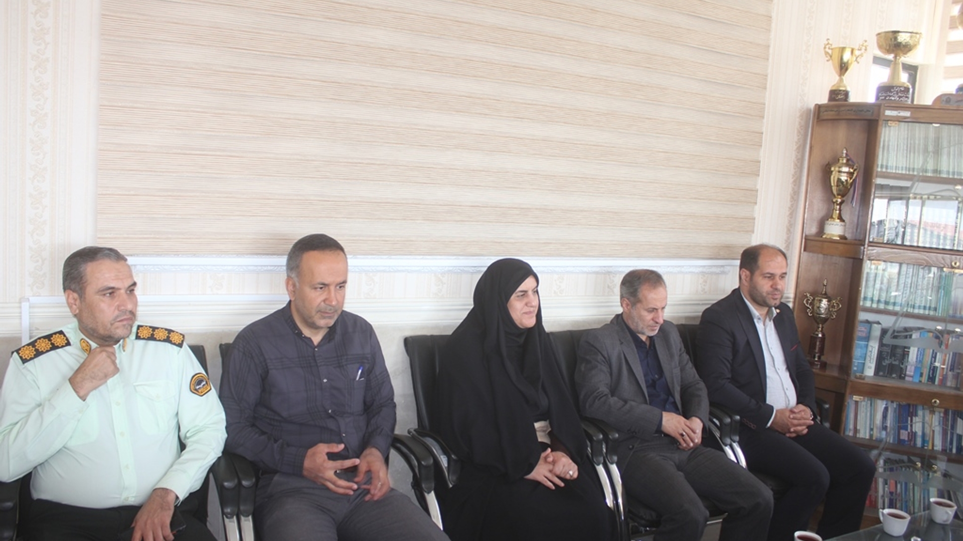 فرماندار ، معاون فرماندار و بخشدار مرکزی شهرستان با فرمانده انتظامی خمین دیدار کردند