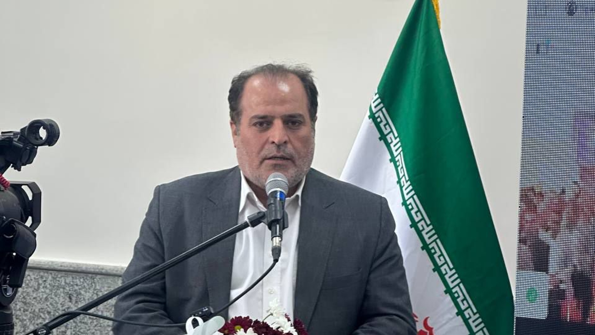 فرماندار ساوه: ایجاد انگیزه بیشتر و بهره مندی صنایع از توانایی جوانان با فراگیری دانش فنی و مهارتی فراهم می شود.