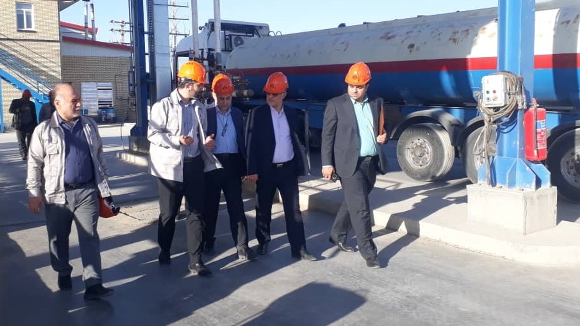 بازدید معاون سیاسی، امنیتی و اجتماعی استانداری مرکزی از شرکت اکسیر پویان