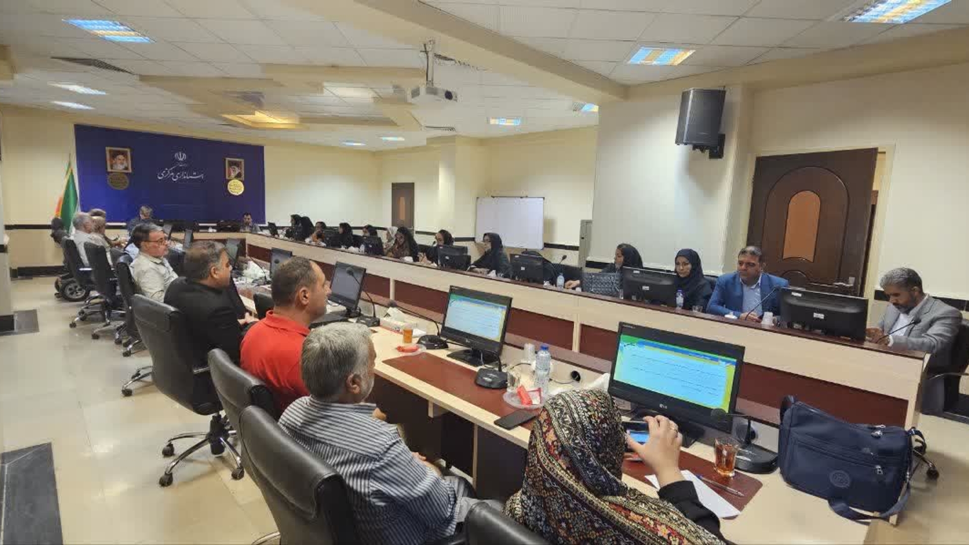 برگزاری اولین جلسه سامانه سخا در استانداری مرکزی با موسسات خیریه استان