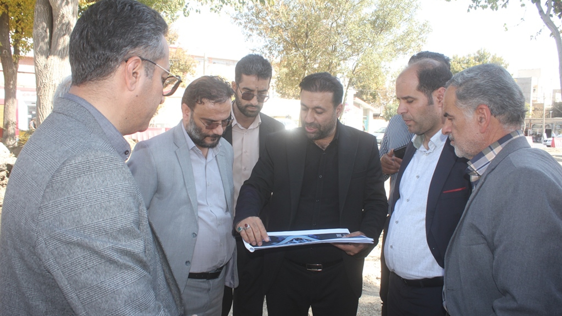 فرماندار و برخی از مسئولان شهرستان از تعدادی از پروژه های شهرداری خمین بازدید کردند