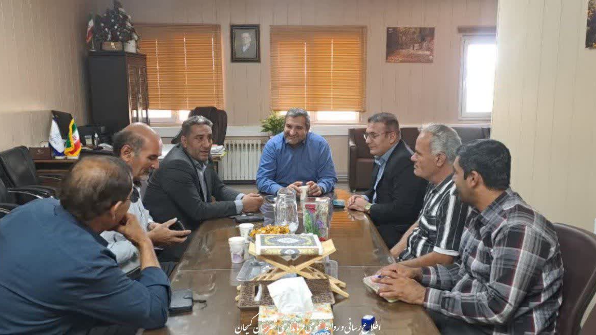 🔻  برگزاری جلسه بررسی وضعیت پروژه احداث زمین چمن مصنوعی روستای سمقاور