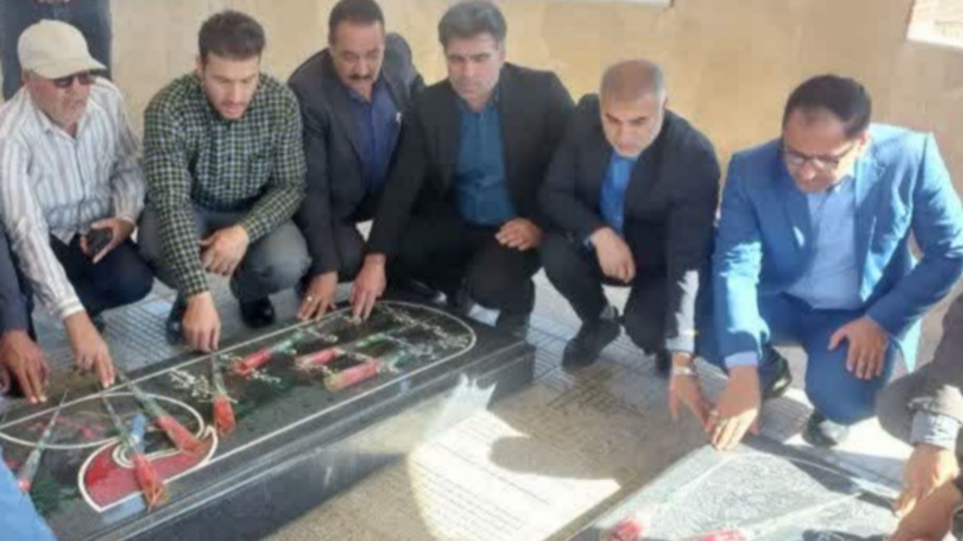 🔘 ادای احترام به مقام شامخ شهدای گمنام شهرستان خنداب