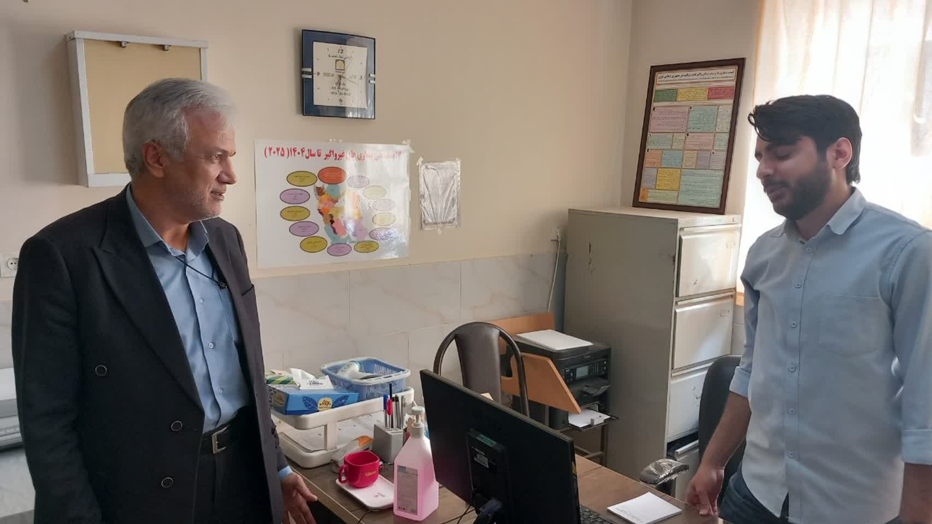 فرماندار شهرستان زرندیه از مرکز جامع سلامت شهر خشکرود بازدید کرد