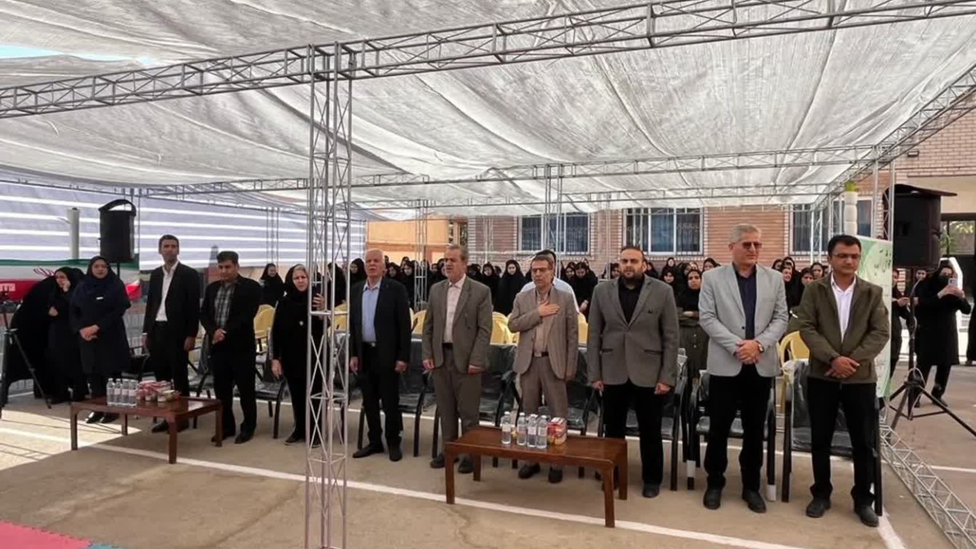 مشعل دوازدهمین دوره المپیاد ورزشی مدارس زرندیه روشن شد