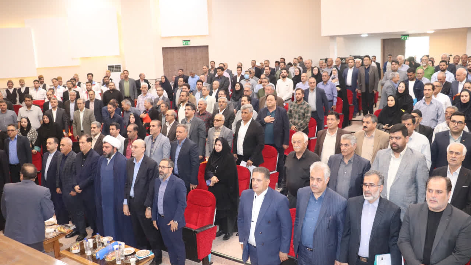 سومین جشنواره ملی تولید و صادرات پسته زرندیه آغاز به‌کار کرد