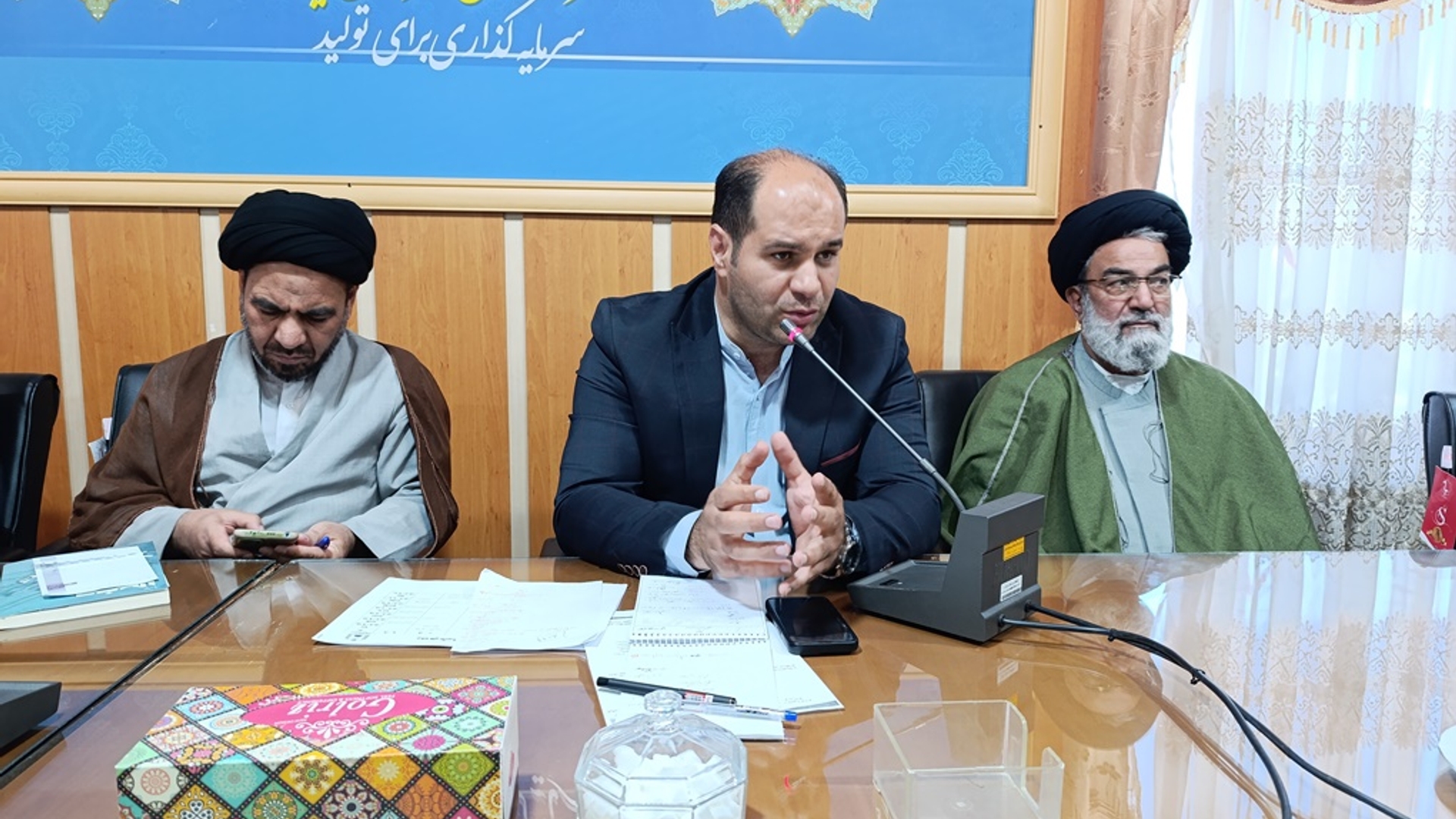 ششمین جلسه شهرستانی هماهنگی برگزاری هفته فرهنگی "بر آستان آفتاب" شهرستان خمین برگزار شد