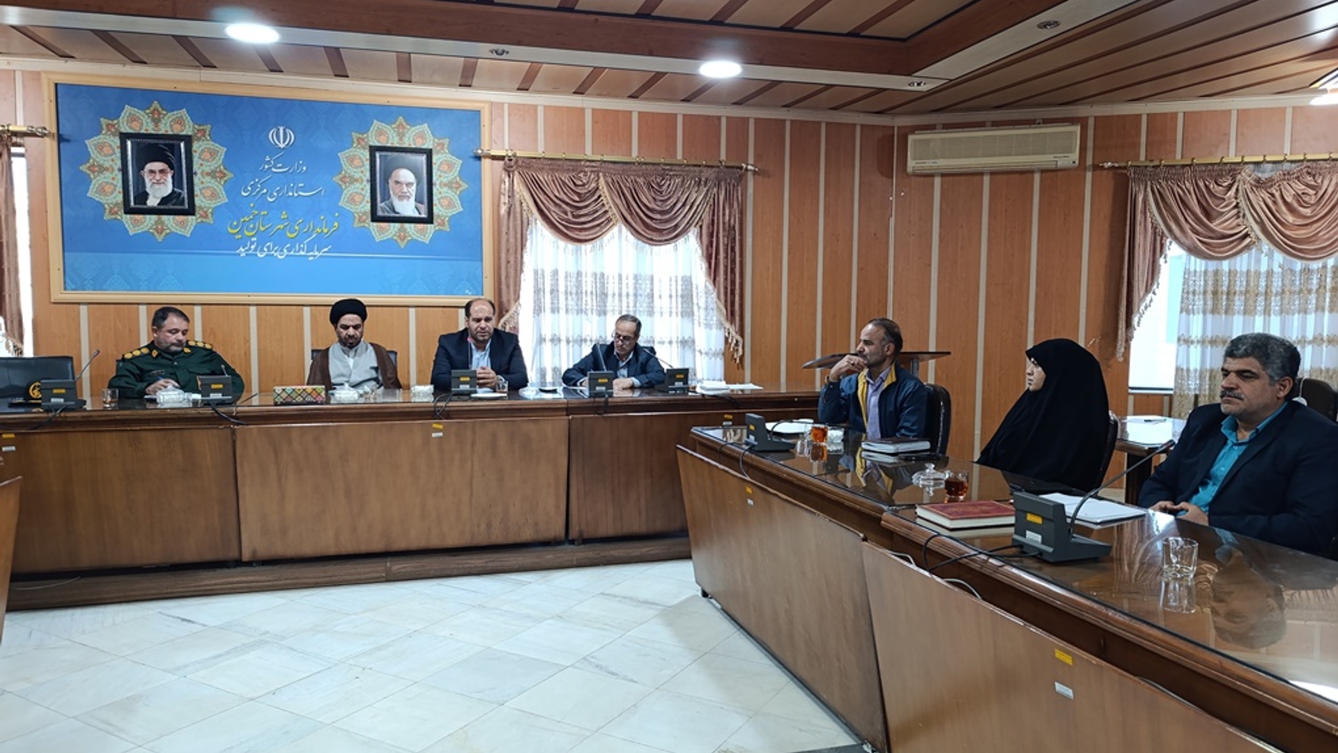 جلسه هماهنگی برگزاری راهپیمایی یوم الله 13 آبان 1404 در شهرستان خمین برگزار شد