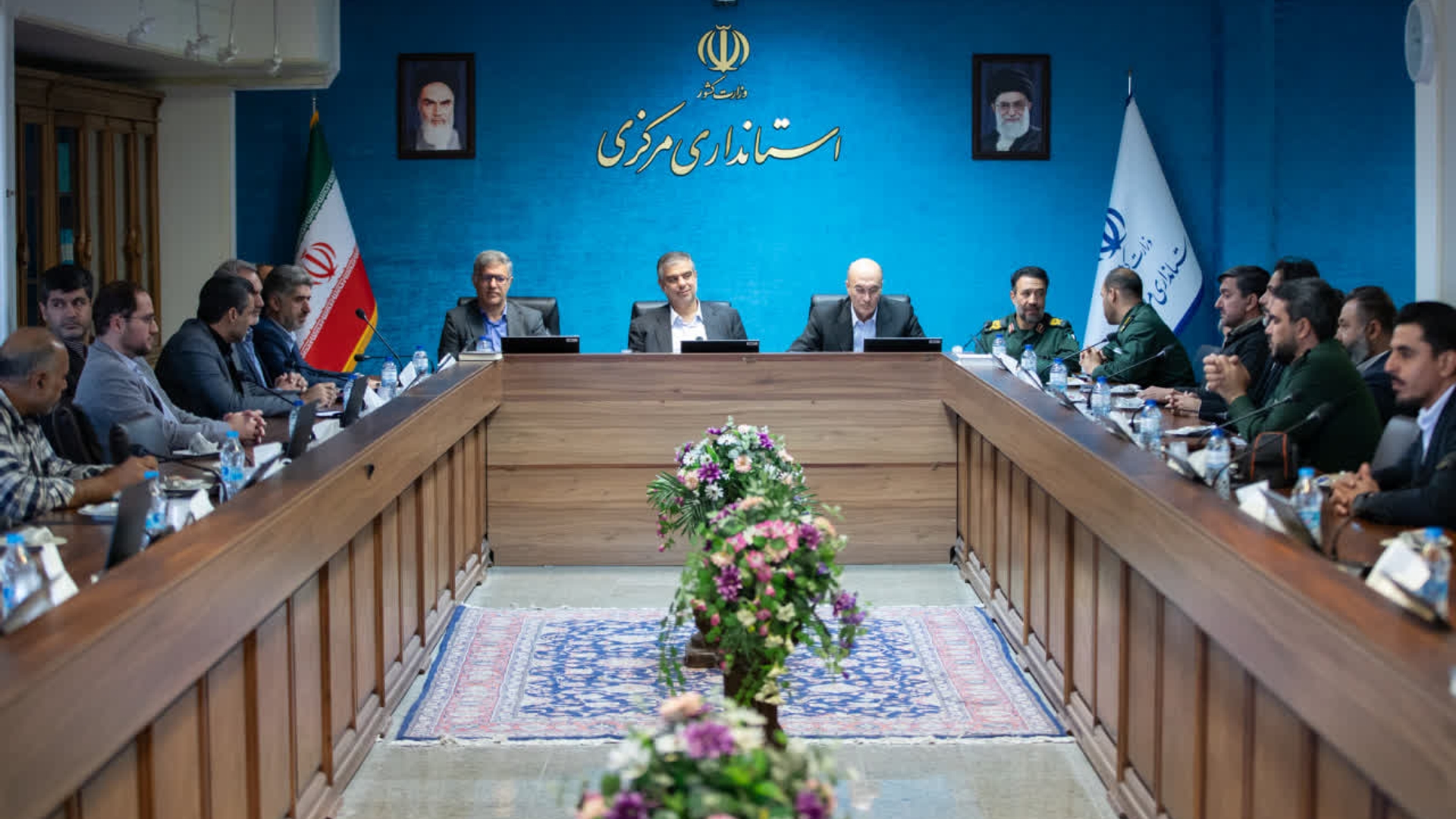 نشست مشترک مدیران و اعضای هیأت علمی دانشگاه امام حسین (ع) و استانداری مرکزی