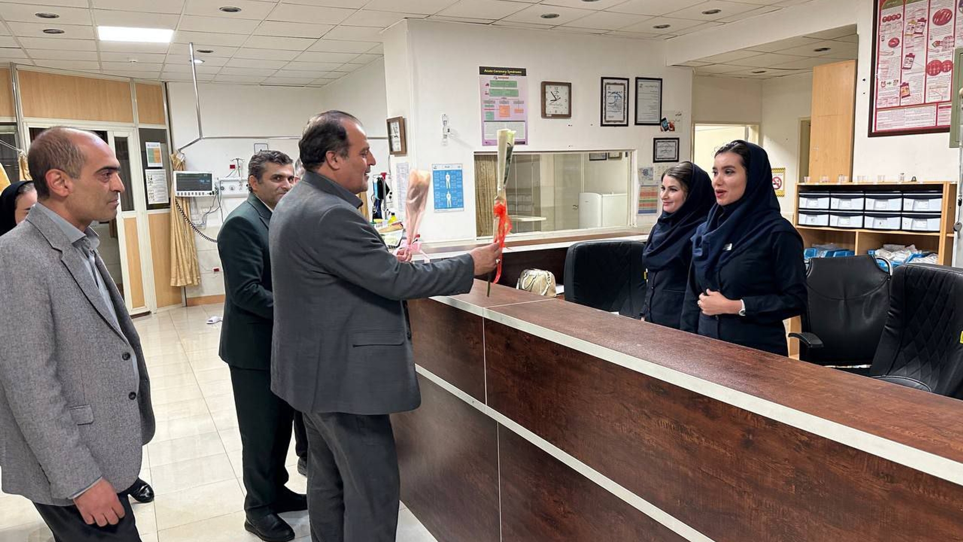 بازدید فرماندار از بیمارستان حضرت فاطمه(س) به مناسبت روز پرستار
