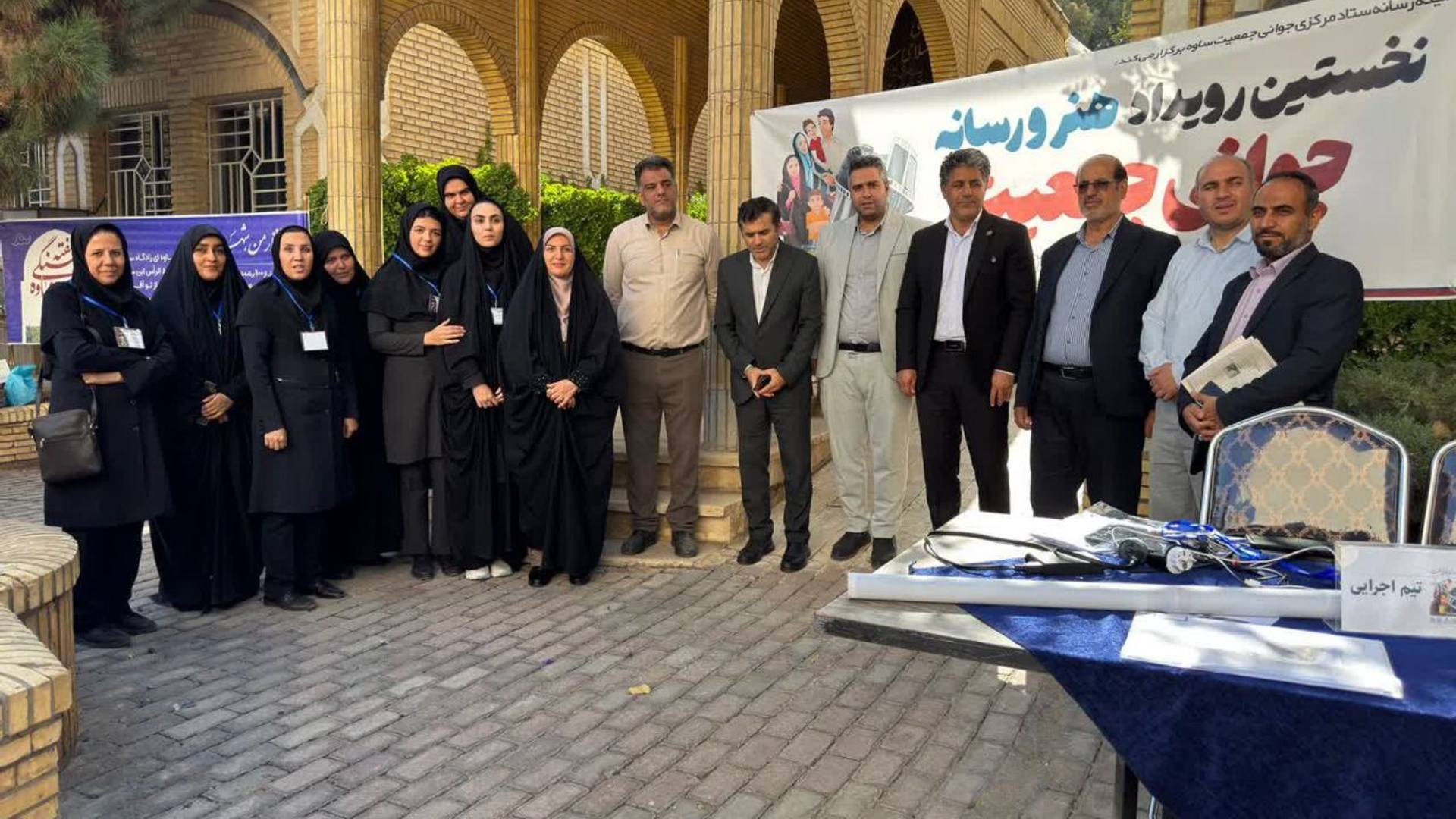 بازدید معاون فرماندار از نخستین رویداد «هنر و رسانه جوانی جمعیت»