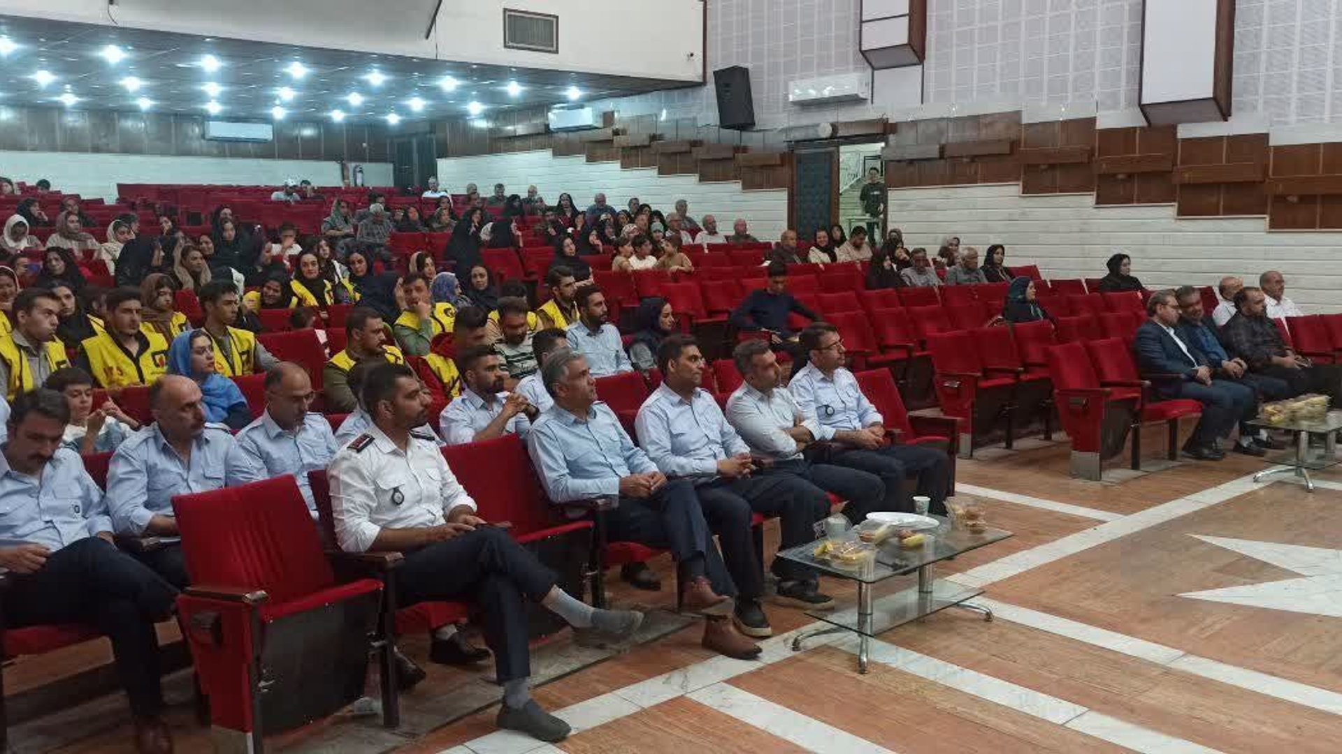 برگزاری آیین تجلیل از آتش‌نشانان و گرامیداشت روز سالمند در محلات