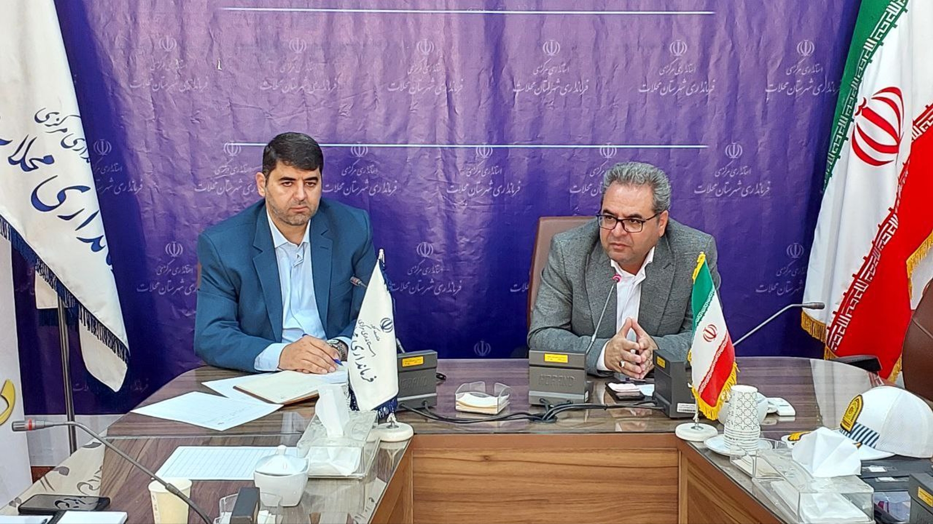 نشست دهیاران شهرستان محلات با فرماندار برگزار شد