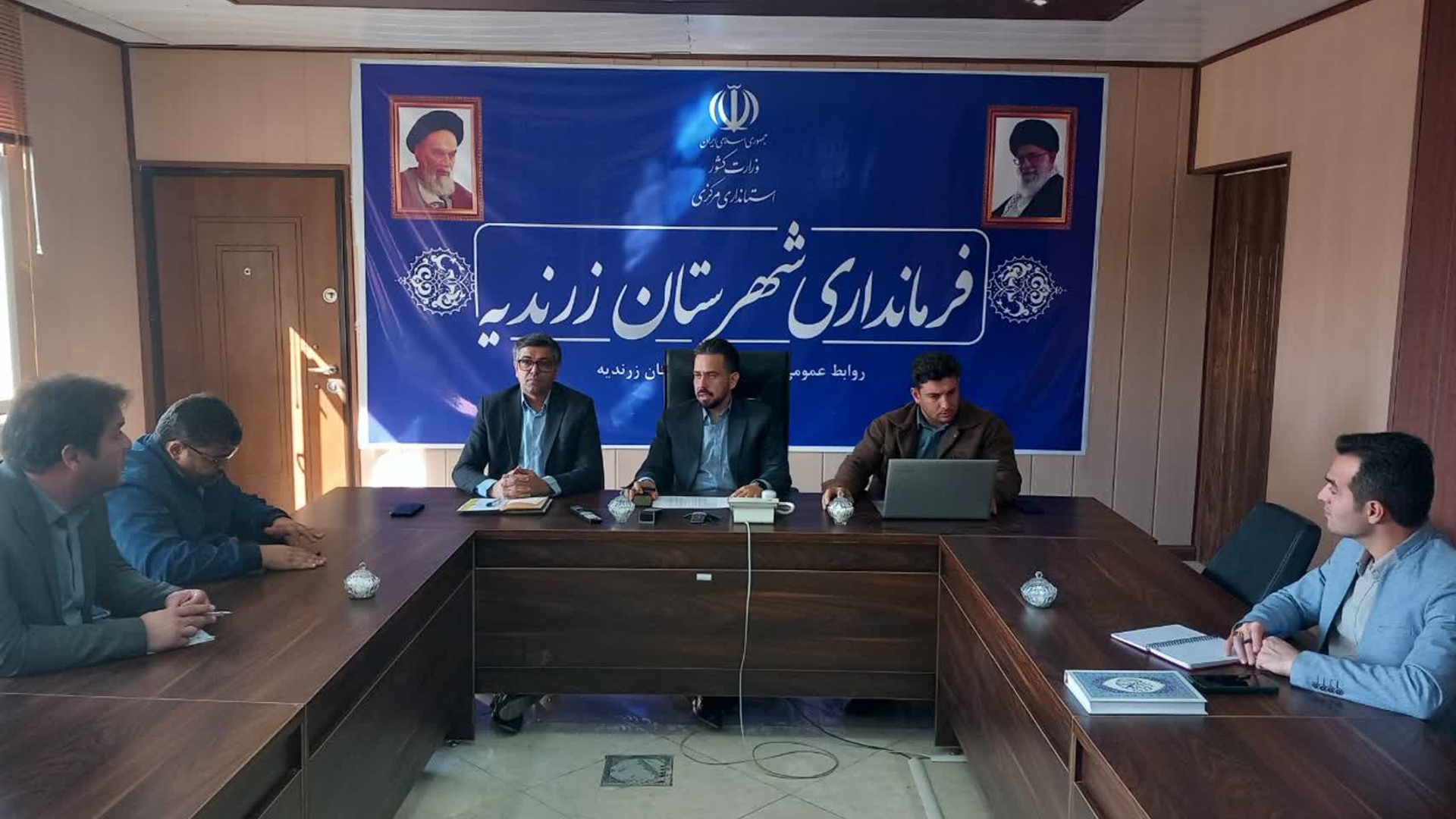 جلسه ساختگاه‌های احداث نیروگاه خورشیدی شهرستان زرندیه برگزار شد