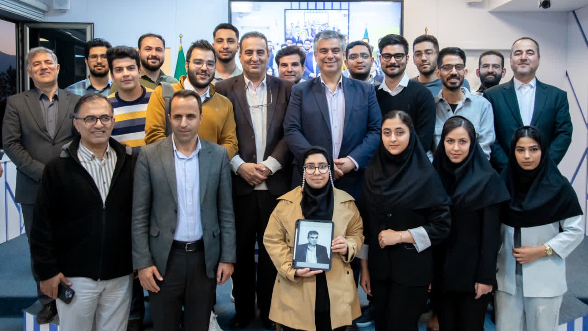 مقامات عالی استان پای صحبت دانشجویان