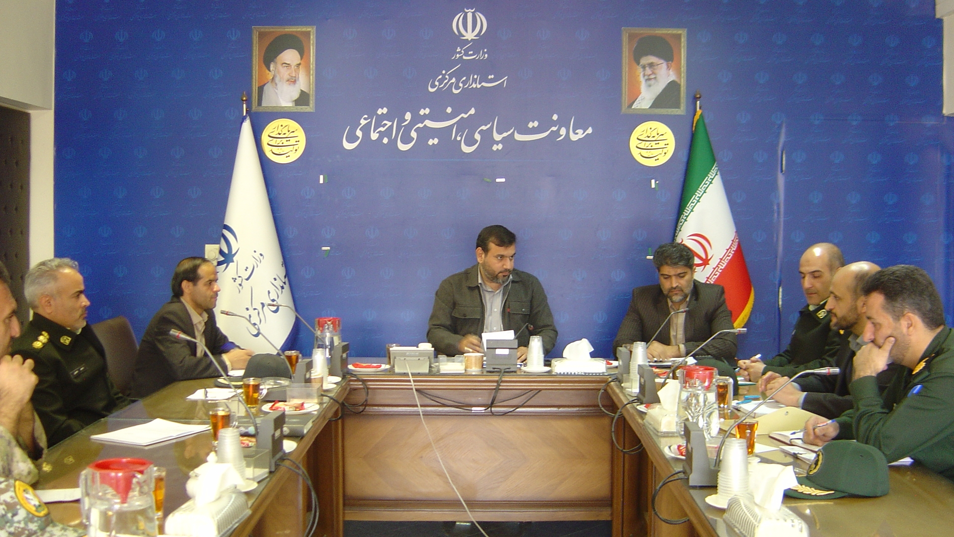 برگزاری جلسه ستاد امنیت انتخابات استان هفتمین دوره انتخابات شوراها اسلامی شهر و روستا در ساعت 30: 10 صبح روز سه شنبه مورخ 20/ 8/ 1404.