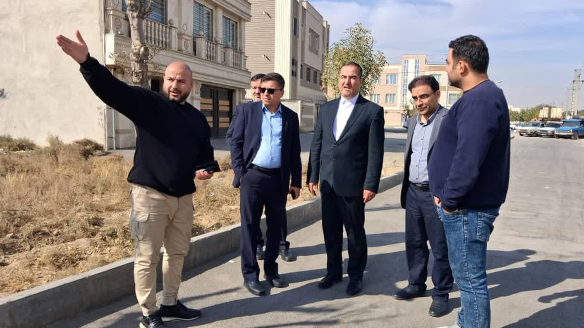 بازدید فرماندار اراک و بازرس کل قضایی استان از سطح شهر