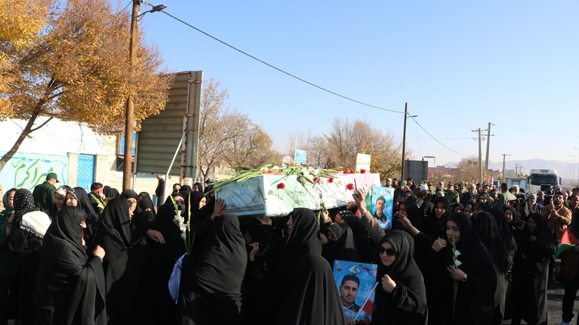 آئین استقبال از شهید گمنام در روستای شهابیه شهرستان خمین برگزار شد