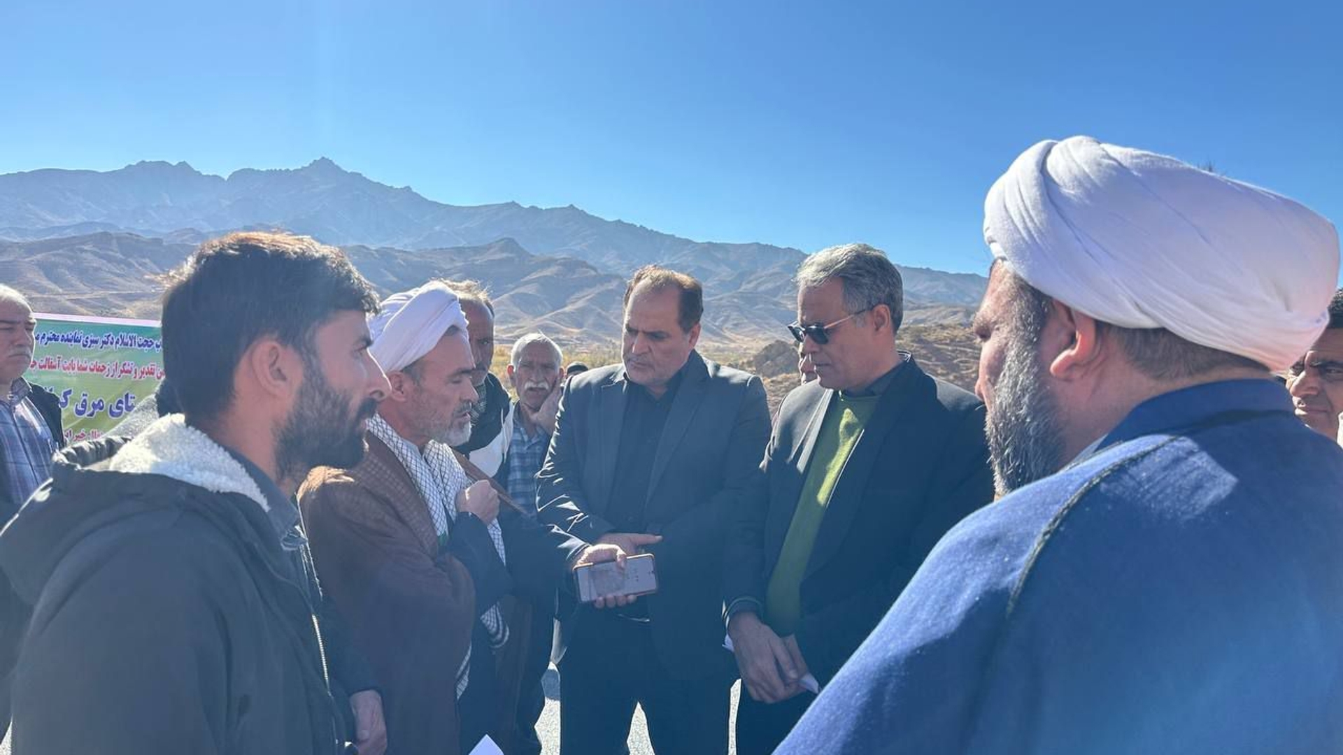 بازدید از روستای مرقکان، اولین مقصد دهگردشی امروز فرماندار