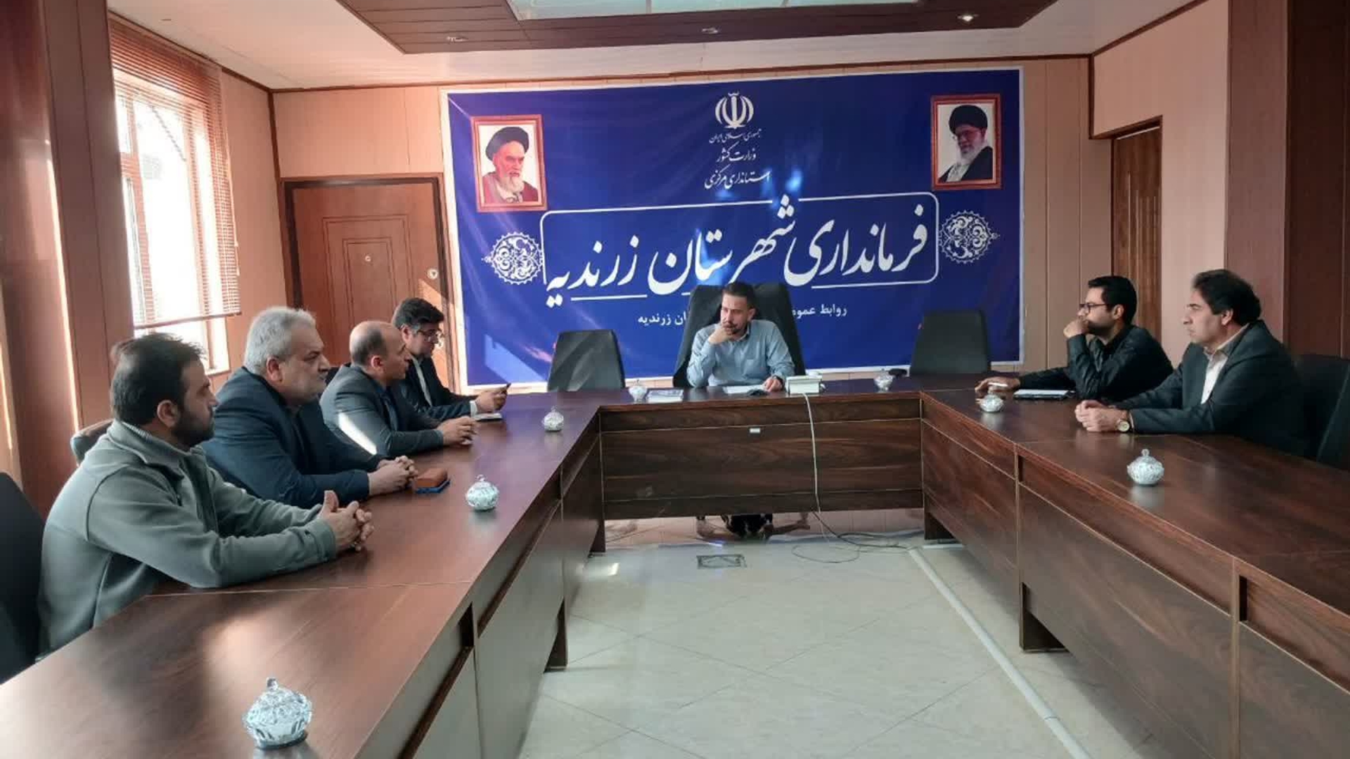 انتقال زیرساخت‌های مخابراتی در جلسه شورای حفاری زرندیه بررسی شد