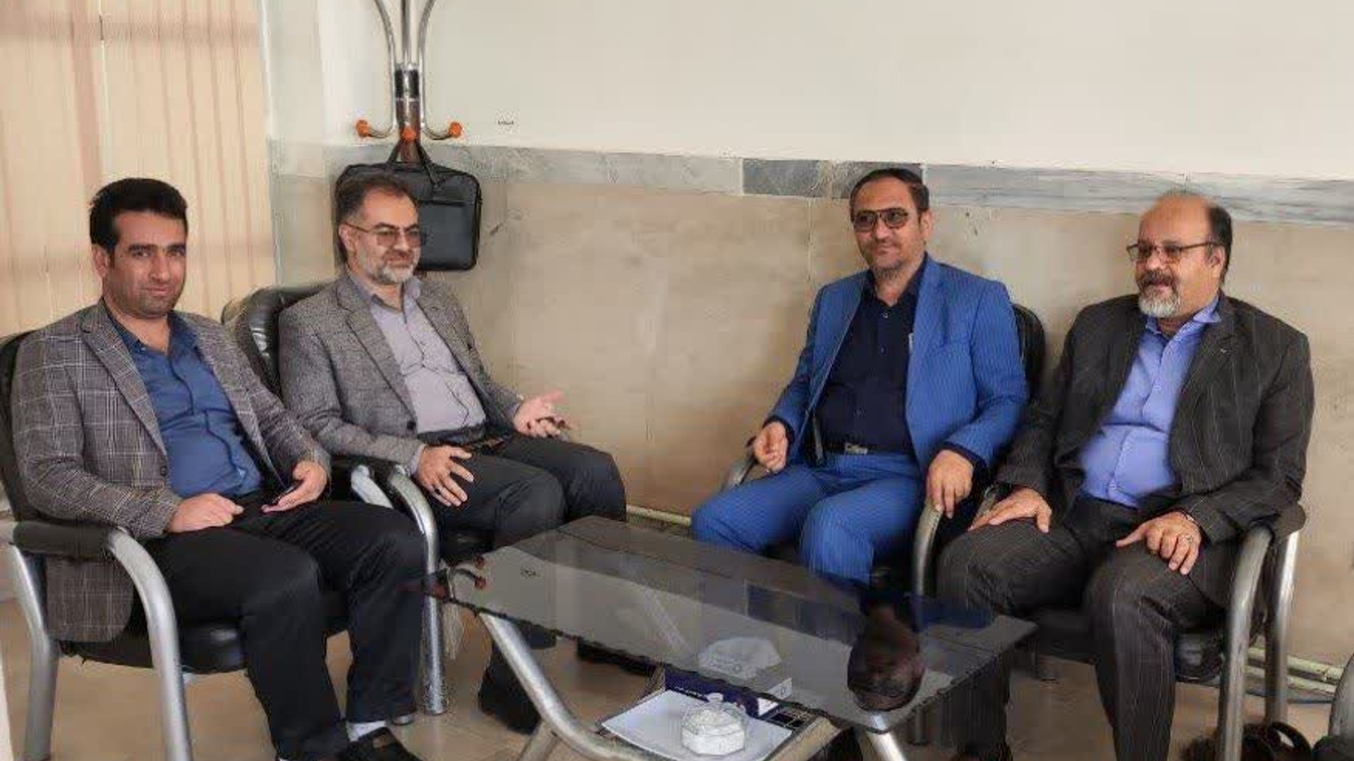 🔘 بازدید فرماندار شهرستان خنداب از کمیته امداد امام خمینی (ره)