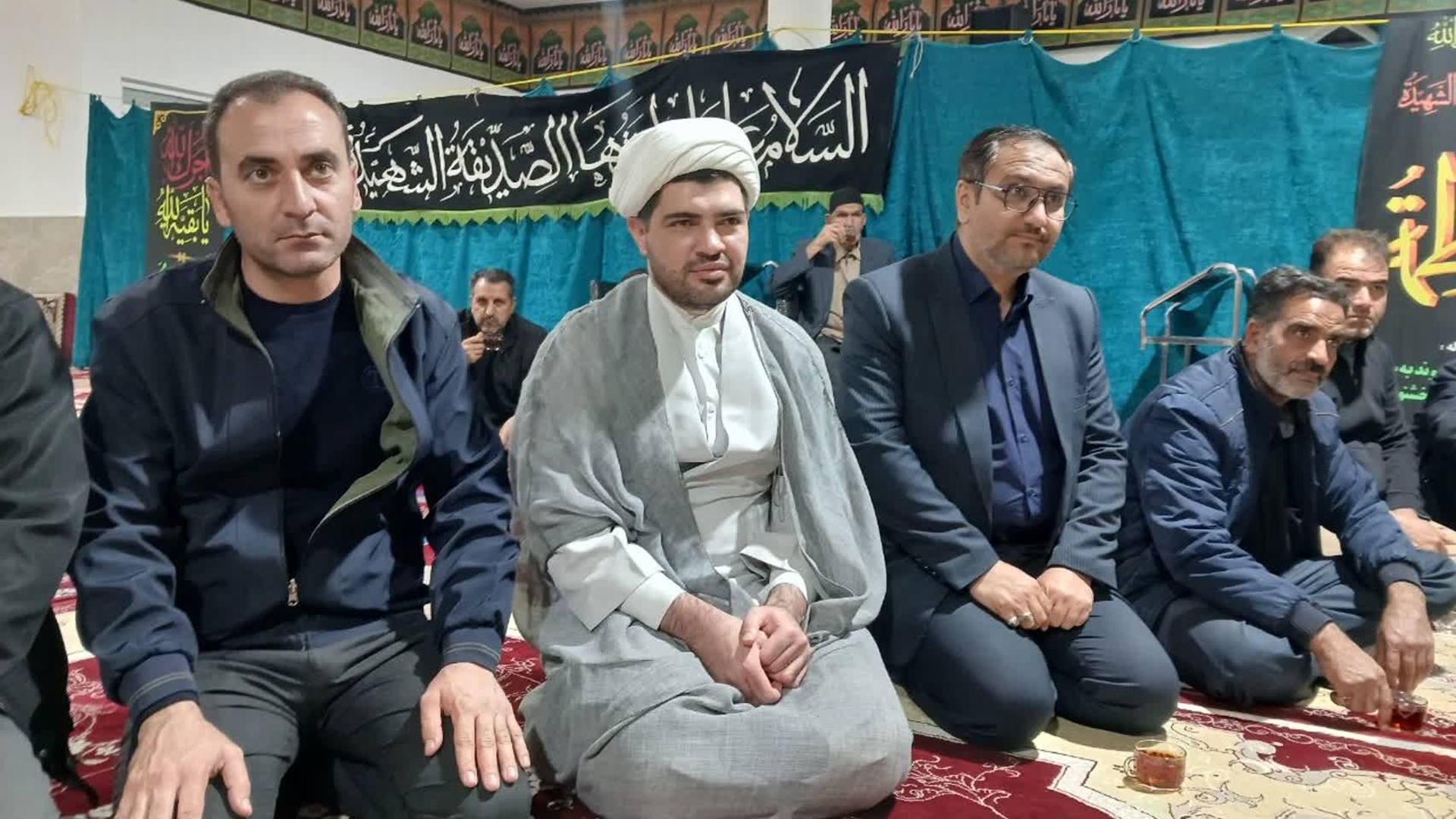 🔘 محفل انس با قرآن کریم در شهر جاورسیان با حضور فرماندار شهرستان خنداب برگزار شد