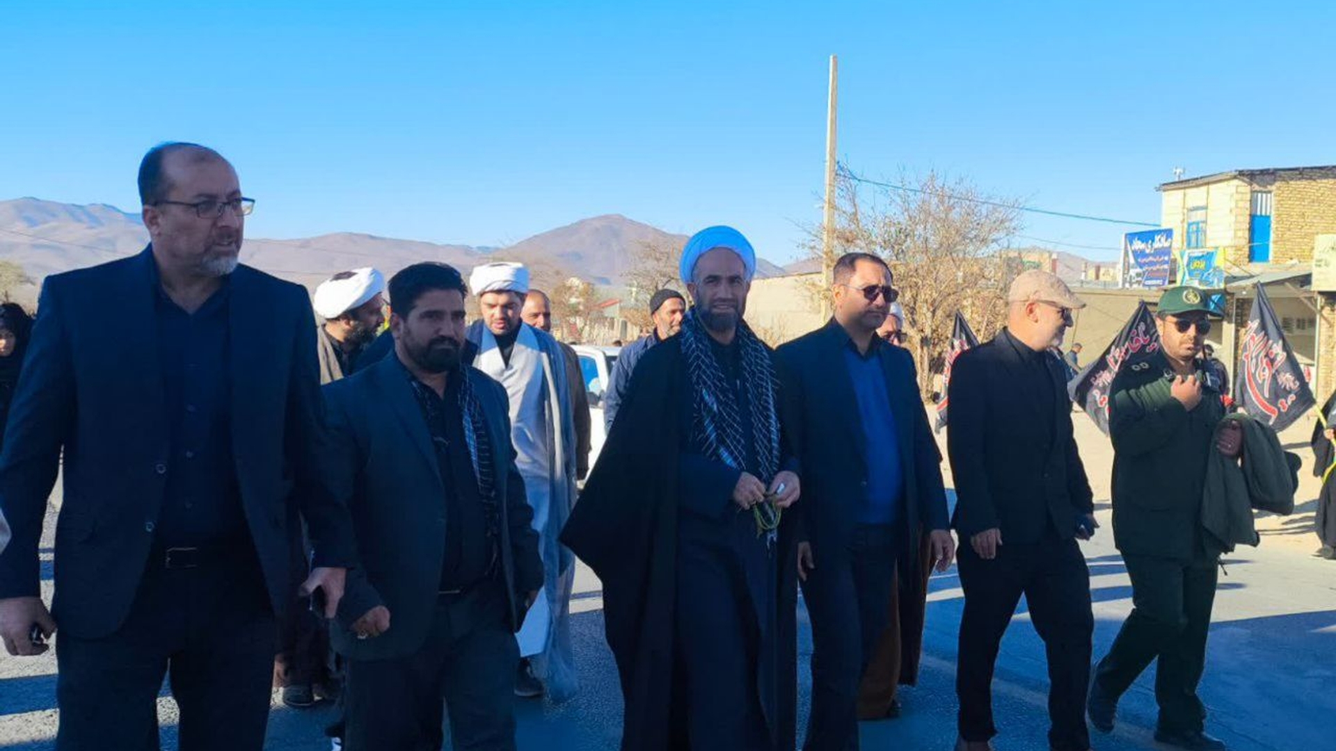 🔘 حضور فرماندار و ائمه جمعه در پیاده‌روی یاس نبوی بخش قره‌چای