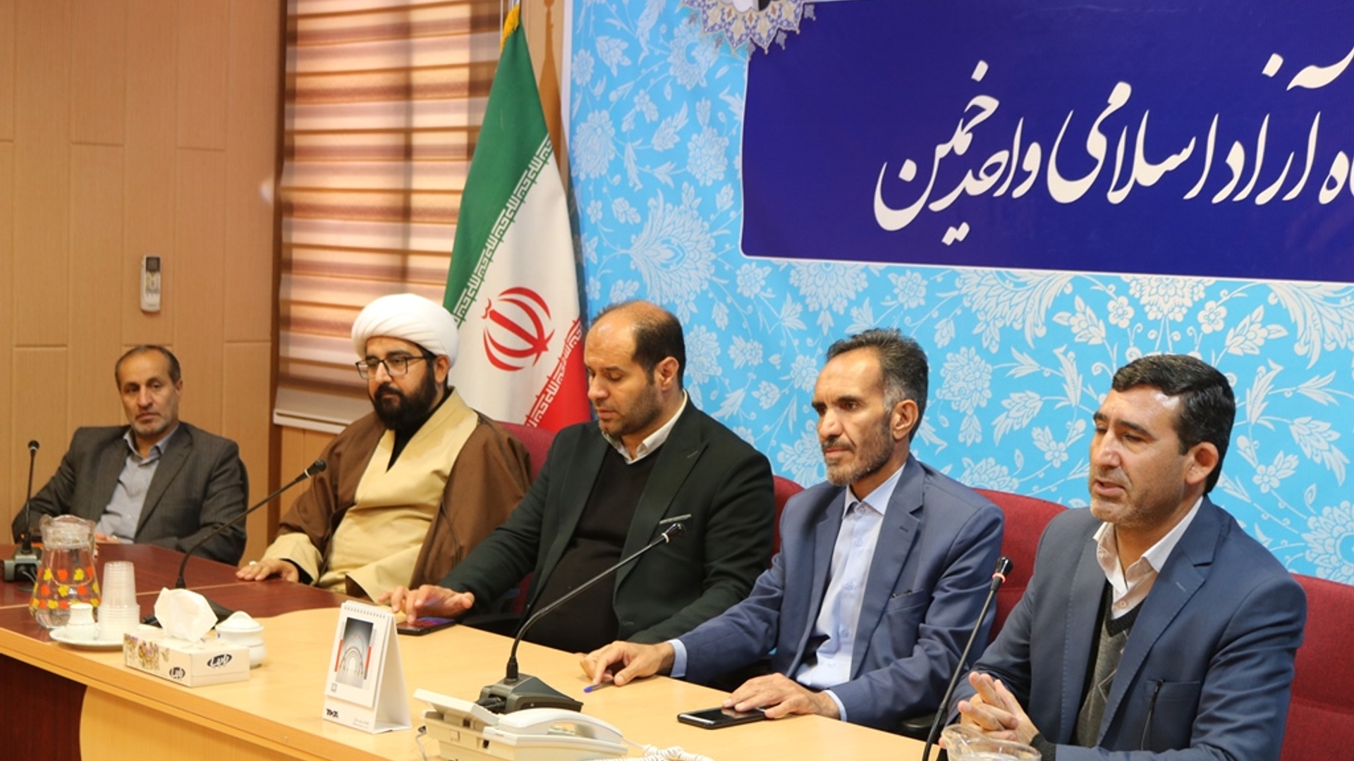 نشست هم اندیشی مسئولان با دانشجویان شهرستان خمین برگزار شد