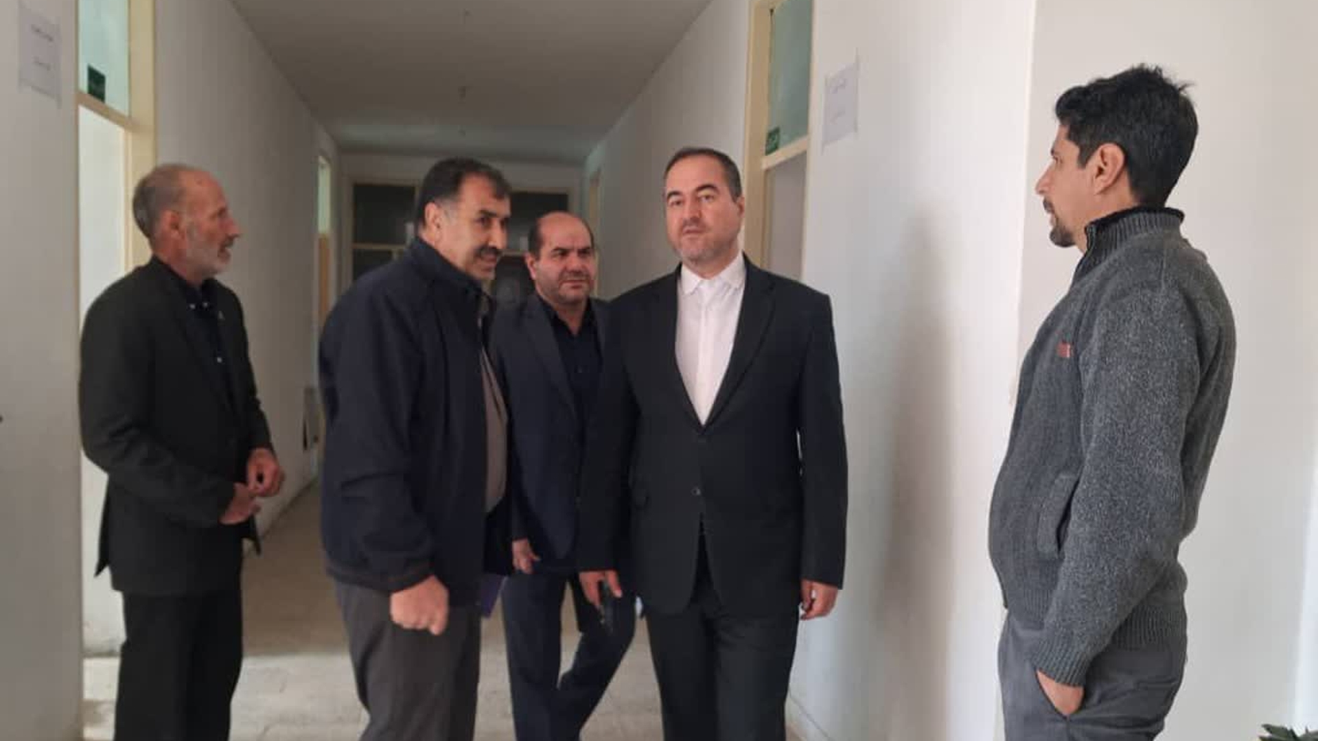 بررسی مشکلات روستای محمدیه با حضور مسئولان