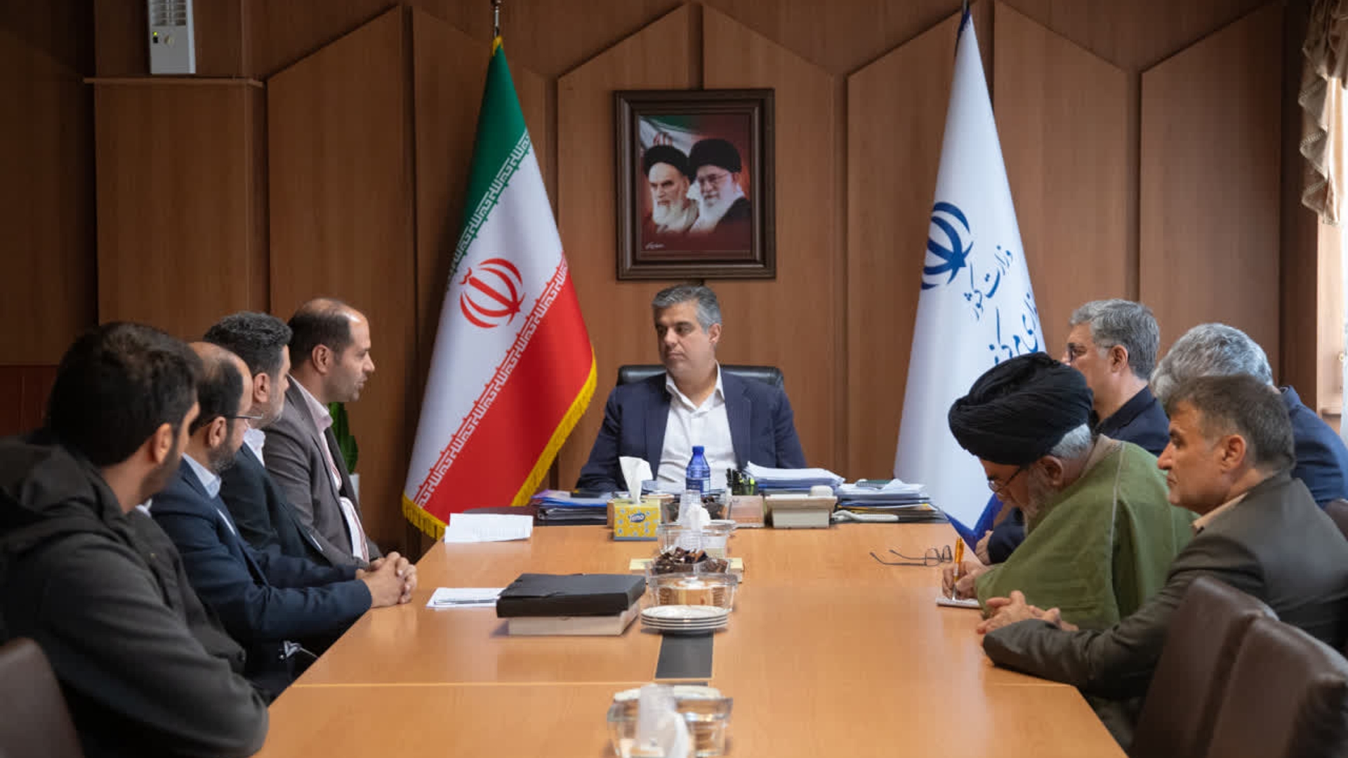 برگزاری جلسه ستاد چهارمین هفته فرهنگی «بر آستان آفتاب»