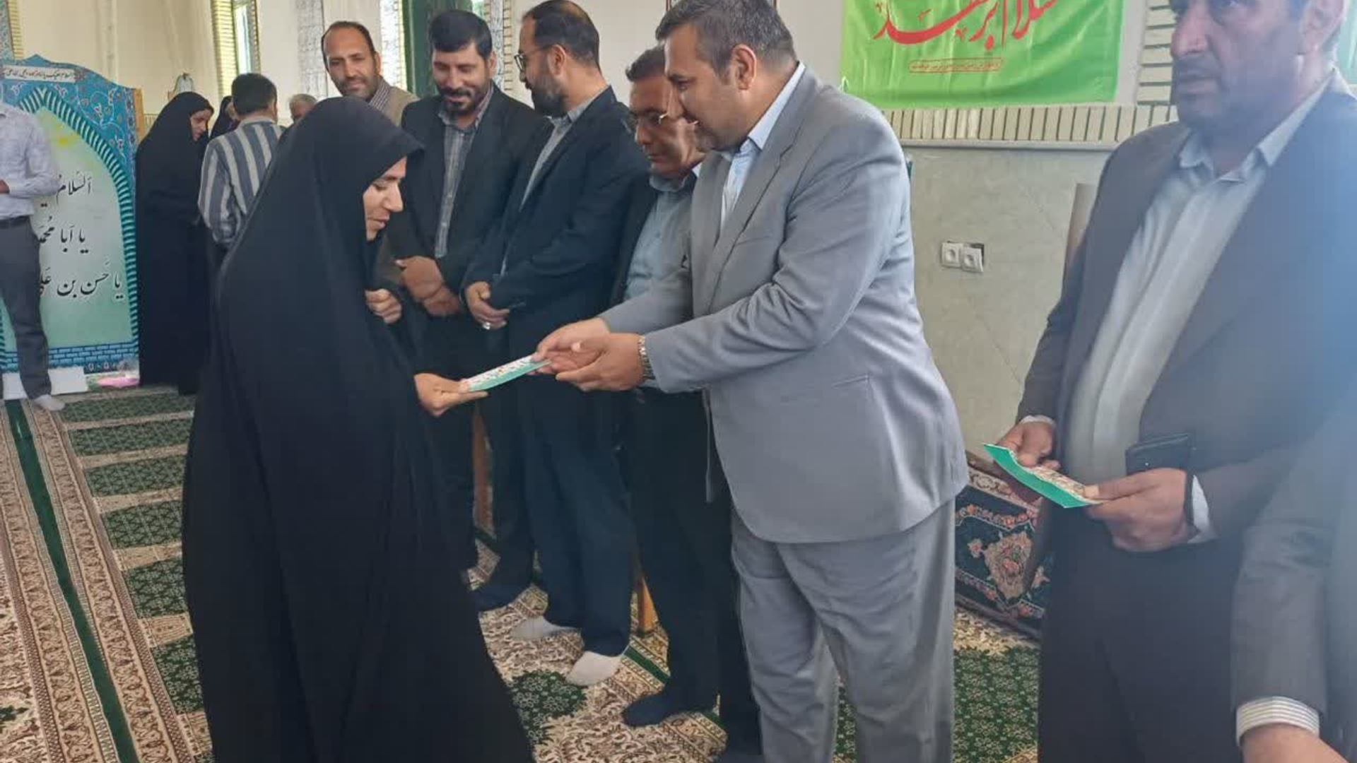 برگزاری جشنواره پیاده‌روی و غذای سالم دانش‌آموزان در روستای اسفندان