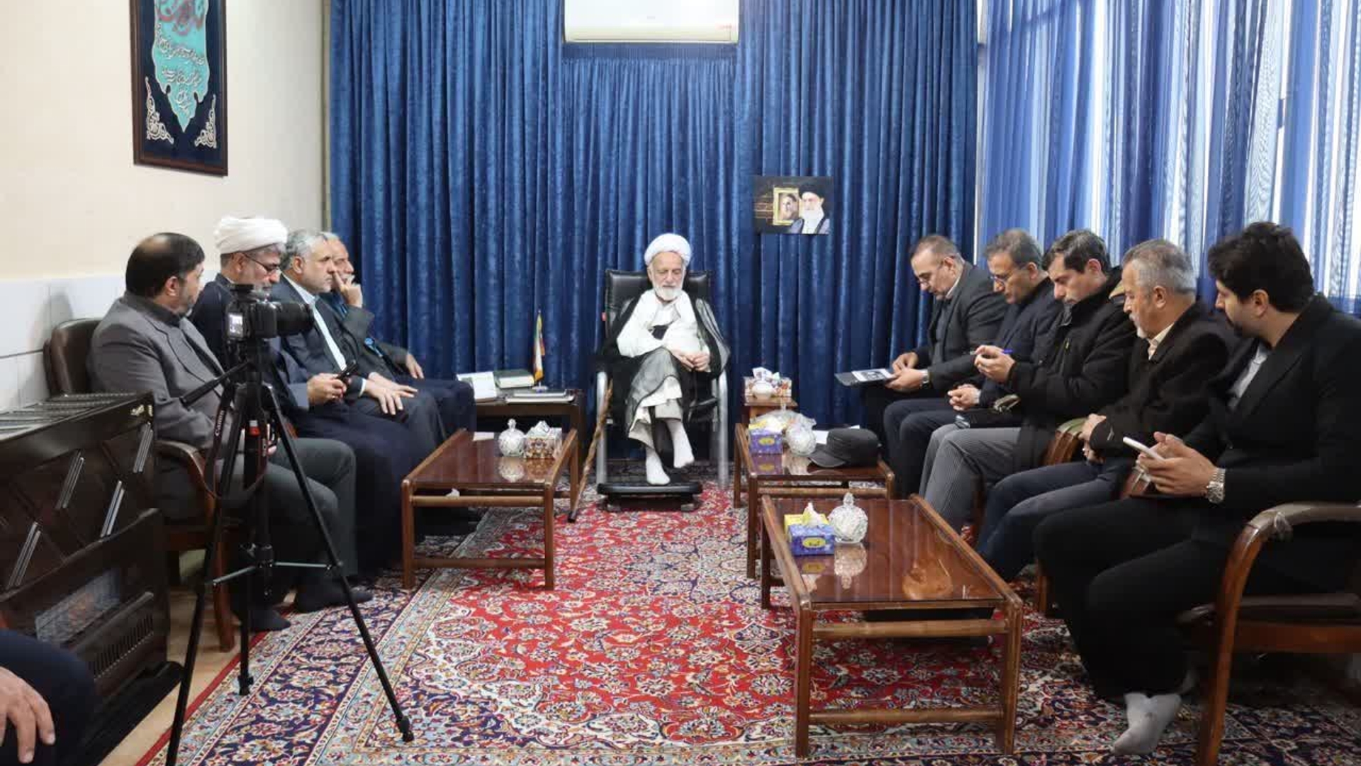 برنامه‌ریزی جهت برگزاری همایش تجلیل از خیرین سلامت استان مرکزی ۱۴۰۴