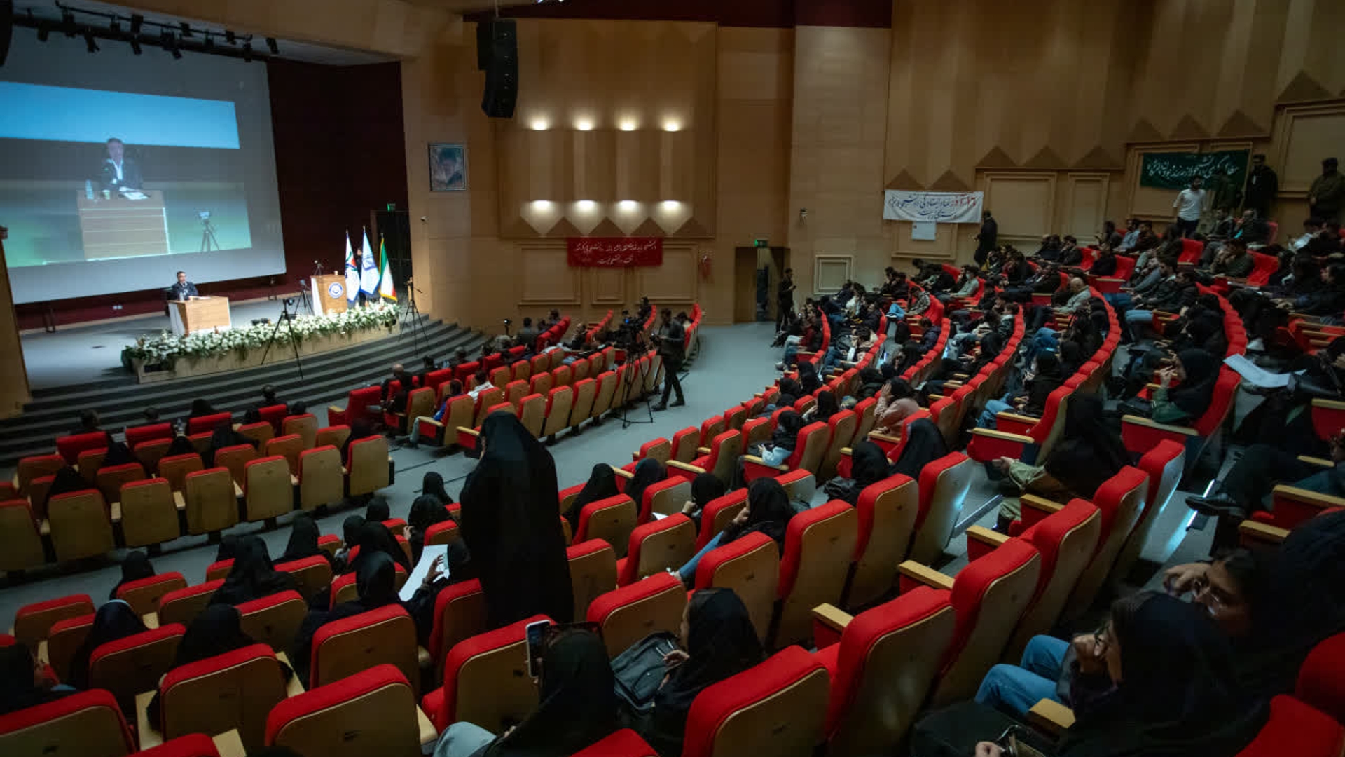 گرامیداشت روز دانشجو در دانشگاه اراک