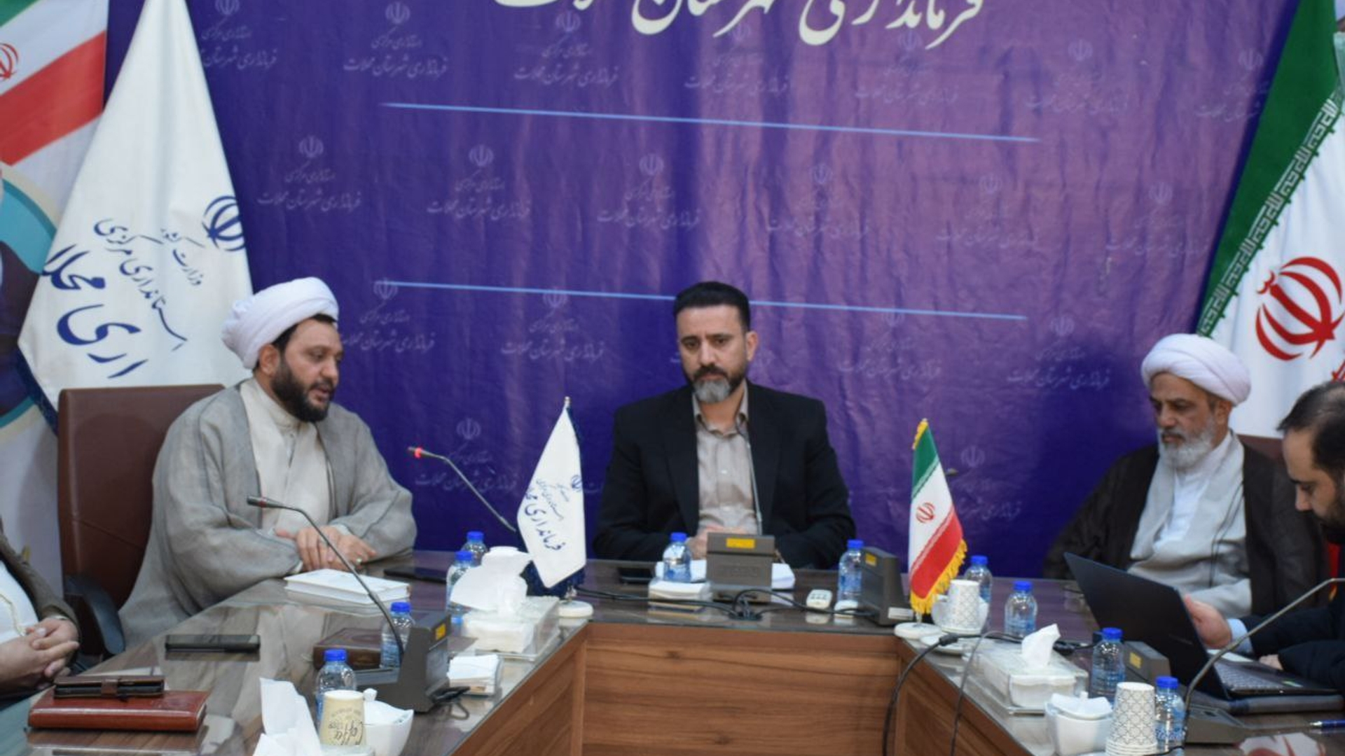 جلسه  شورای اداری شهرستان محلات برگزار  شد.