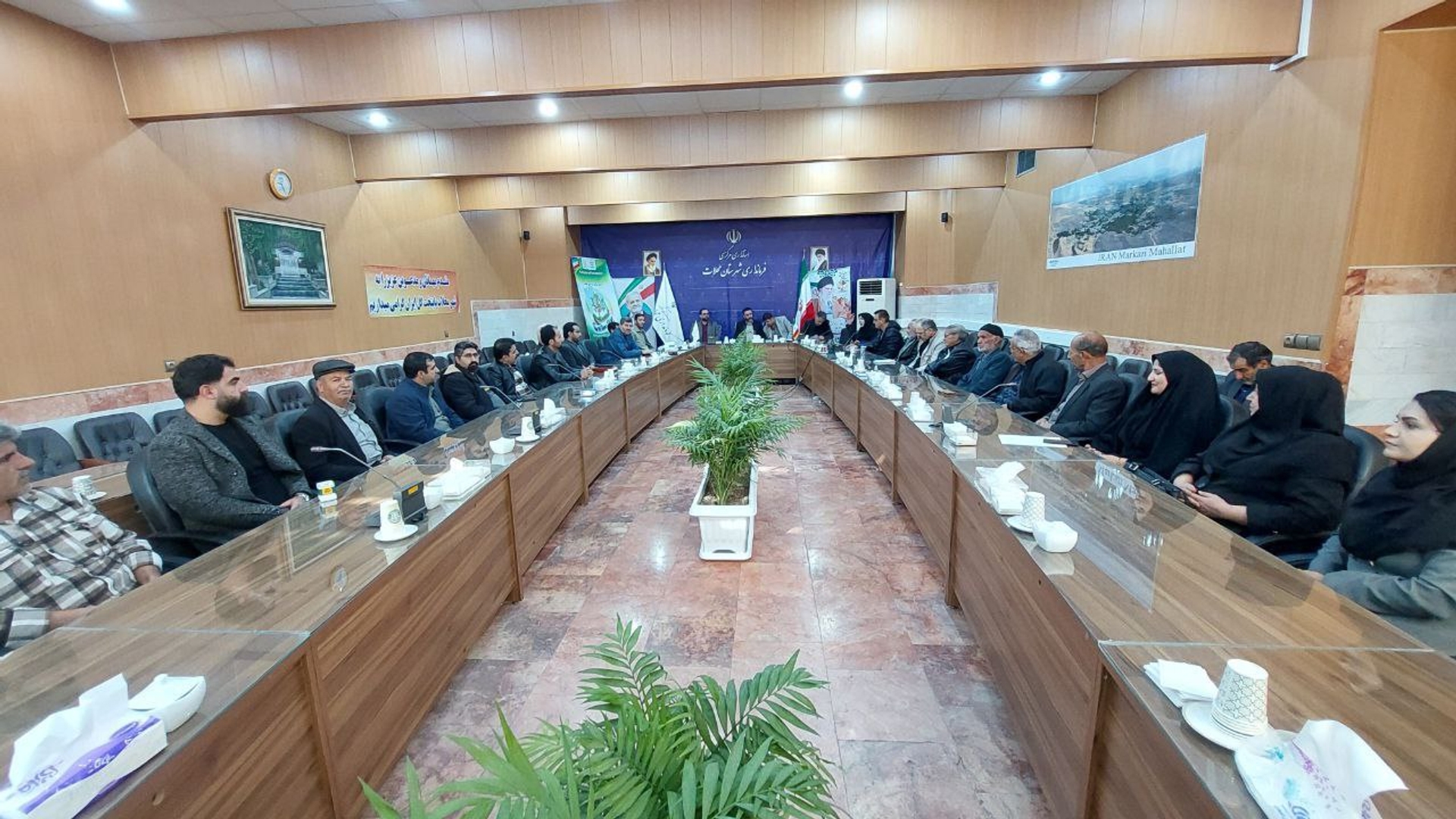 دهمین کاروان ترویج بهره‌وری کشاورزی ویژه روز جهانی خاک در محلات برگزار شد.